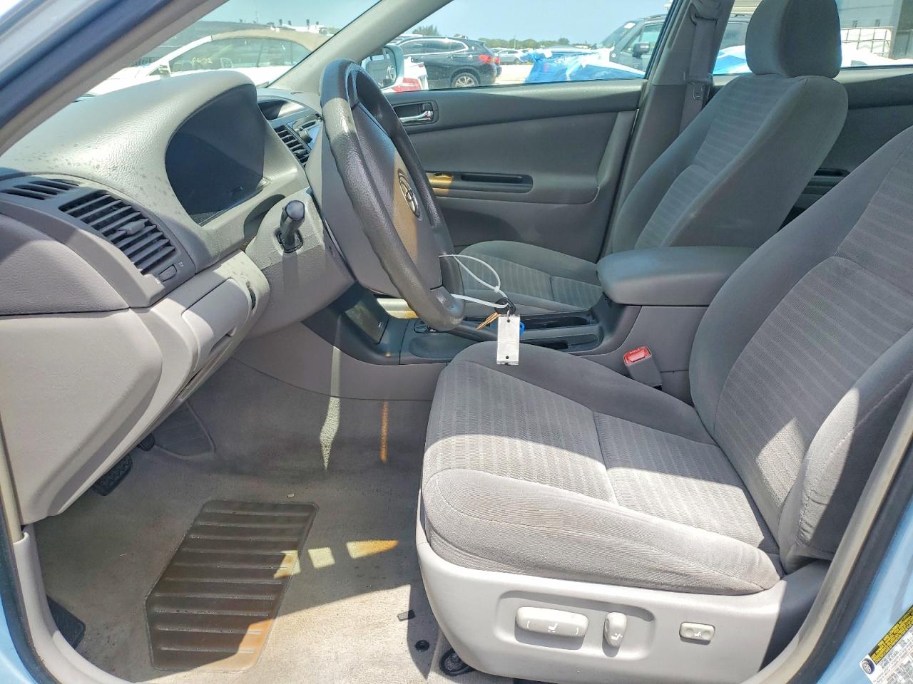2005 Toyota Camry Le Turquoise vin: 4T1BE32K85U516418