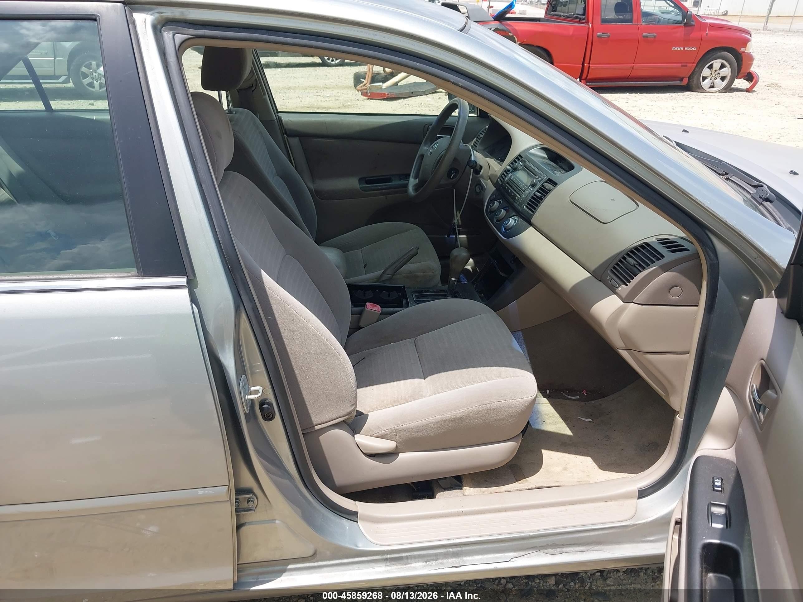 2005 Toyota Camry Le Beige vin: 4T1BE32K85U517715