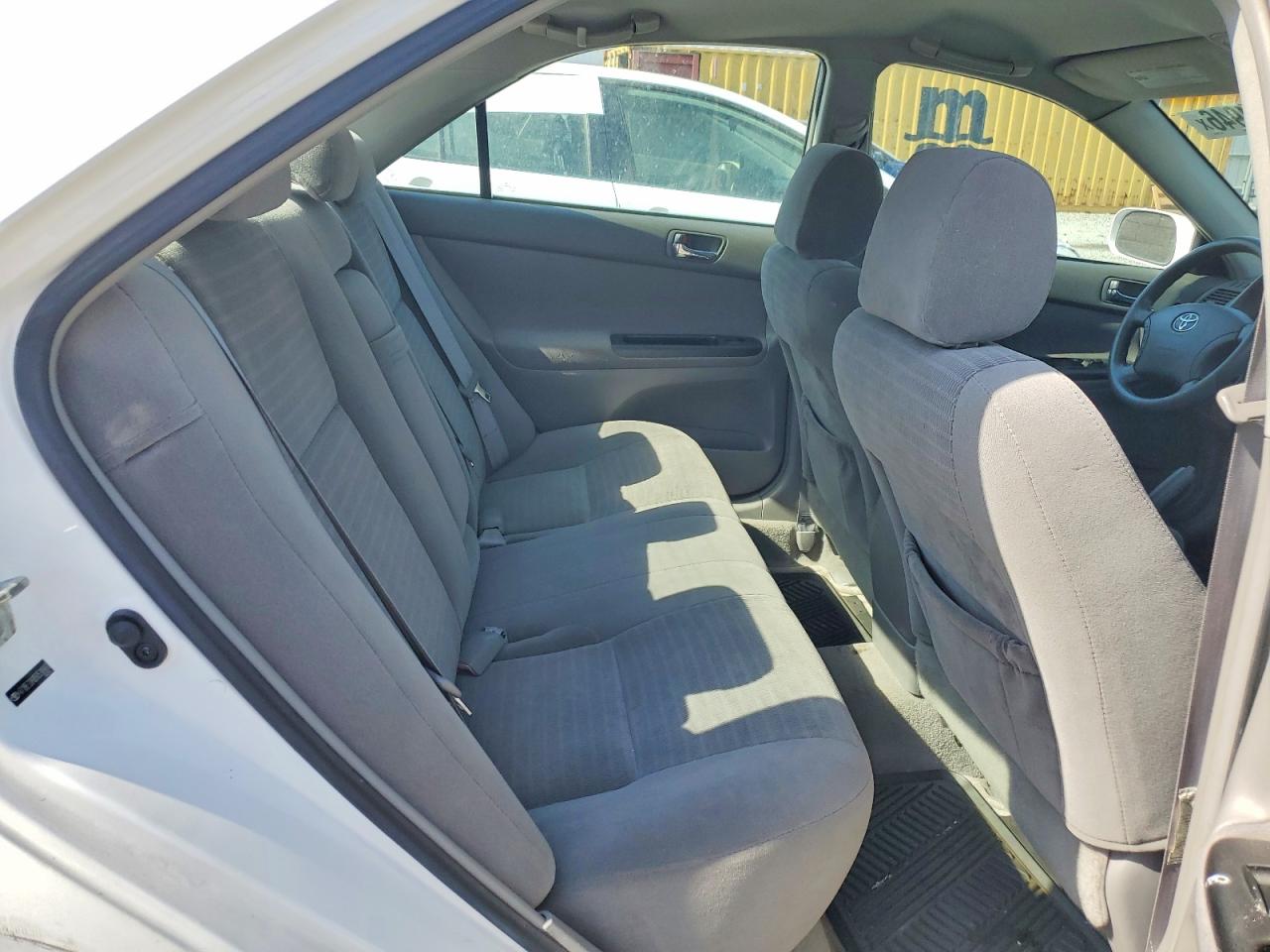 2005 Toyota Camry Le White vin: 4T1BE32K85U530660