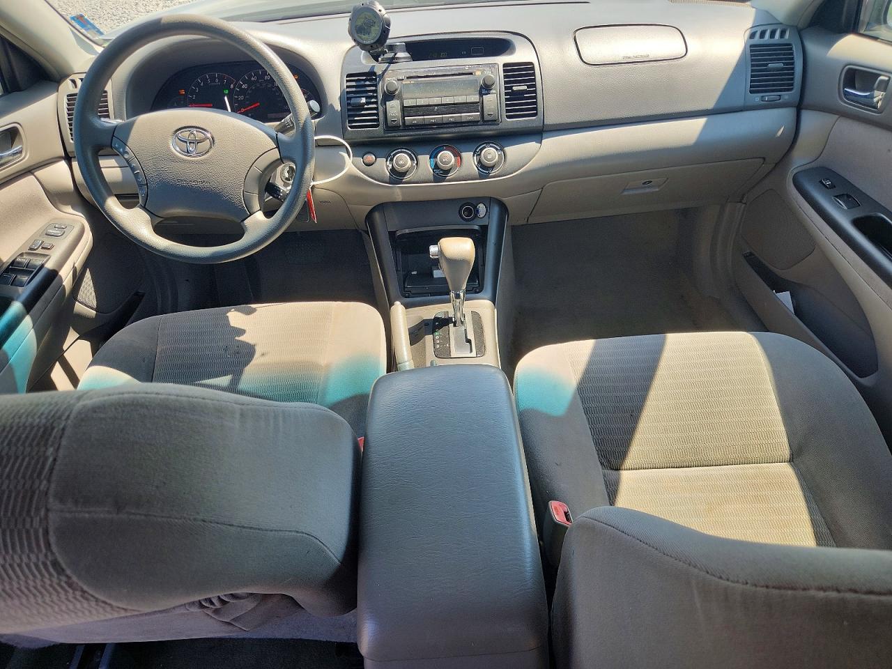 2005 Toyota Camry Le Gray vin: 4T1BE32K85U554439