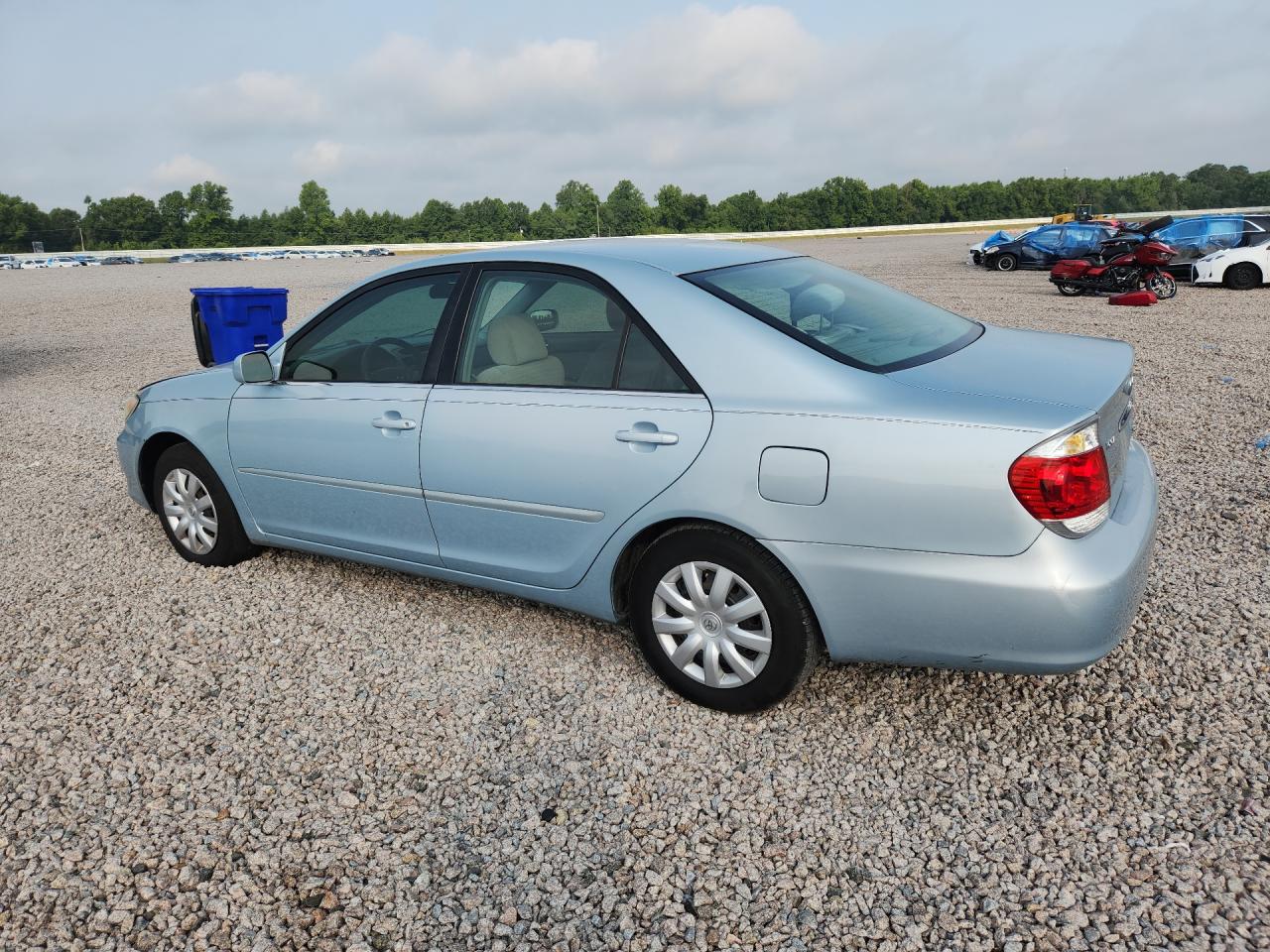 2005 Toyota Camry Le Blue vin: 4T1BE32K85U555669