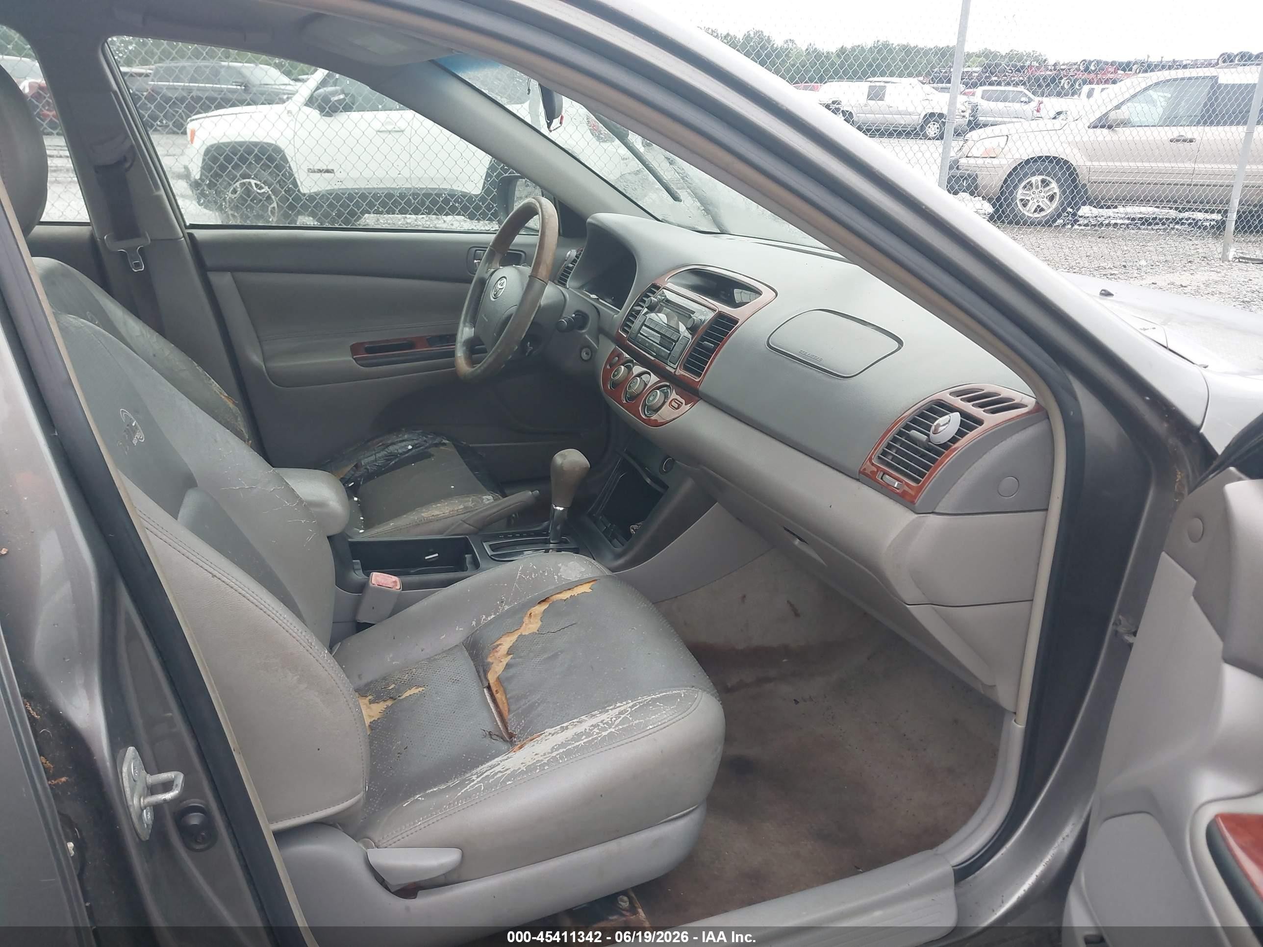 2005 Toyota Camry Std Gray vin: 4T1BE32K85U557535