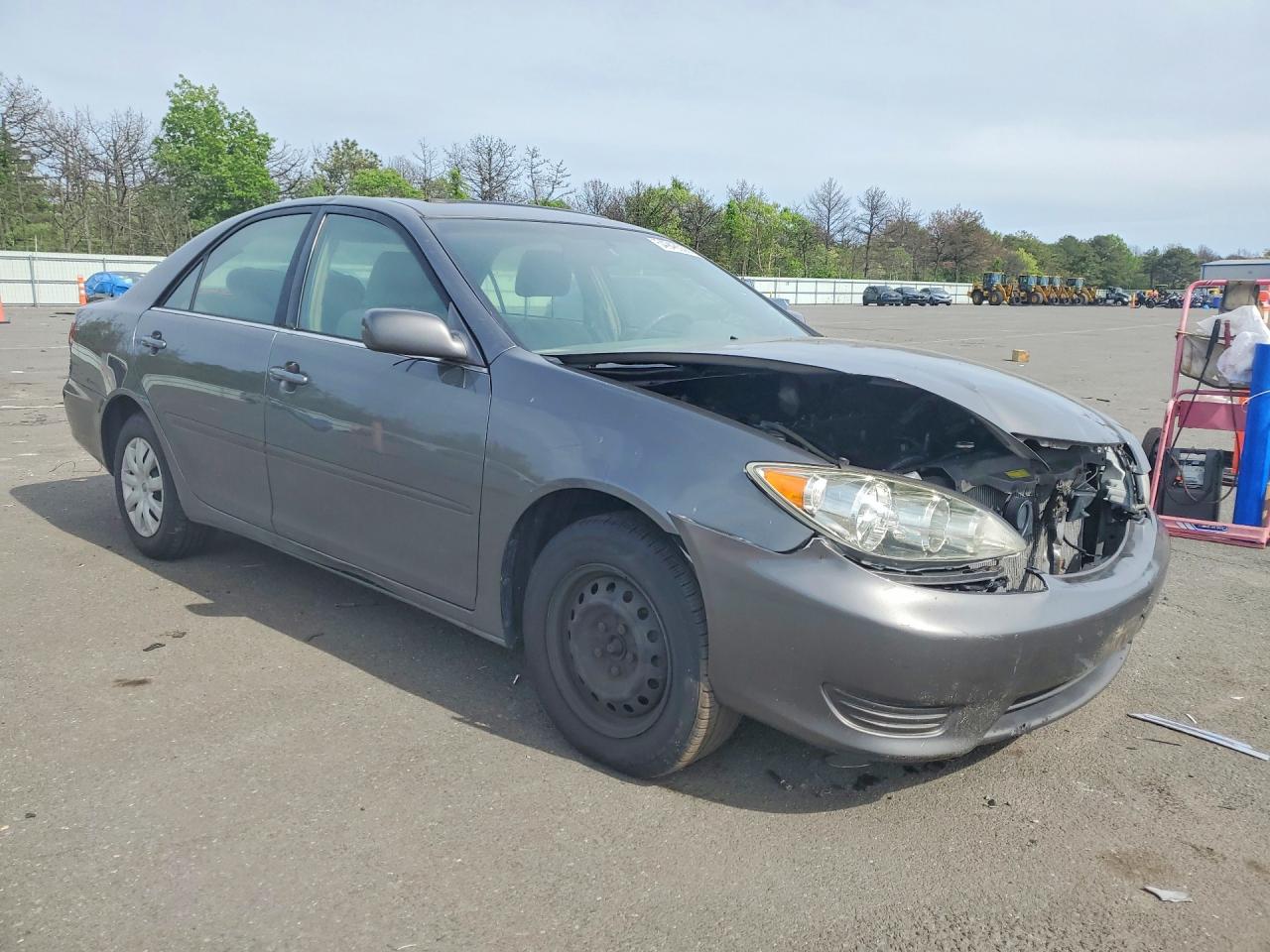 2005 Toyota Camry Le Серый vin: 4T1BE32K85U558586
