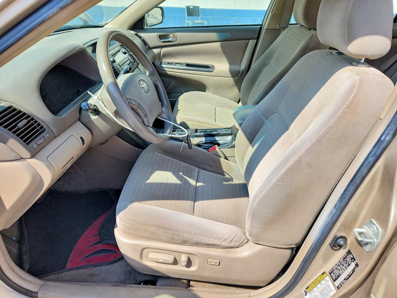 2005 Toyota Camry Le Beige vin: 4T1BE32K85U559124