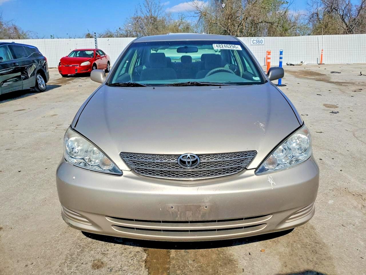 2005 Toyota Camry Le Gold vin: 4T1BE32K85U559818