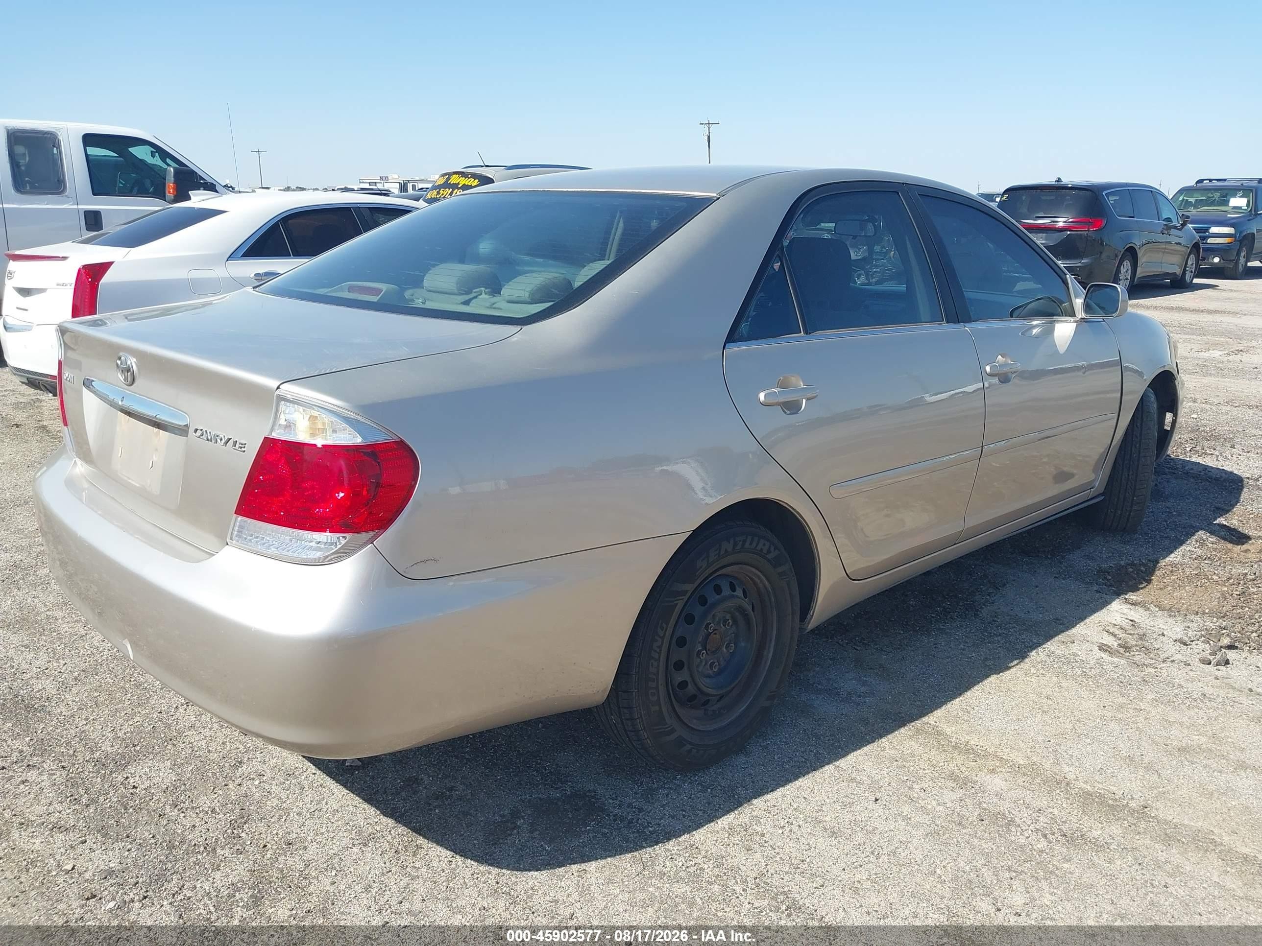 2005 Toyota Camry Le Champagne vin: 4T1BE32K85U570284