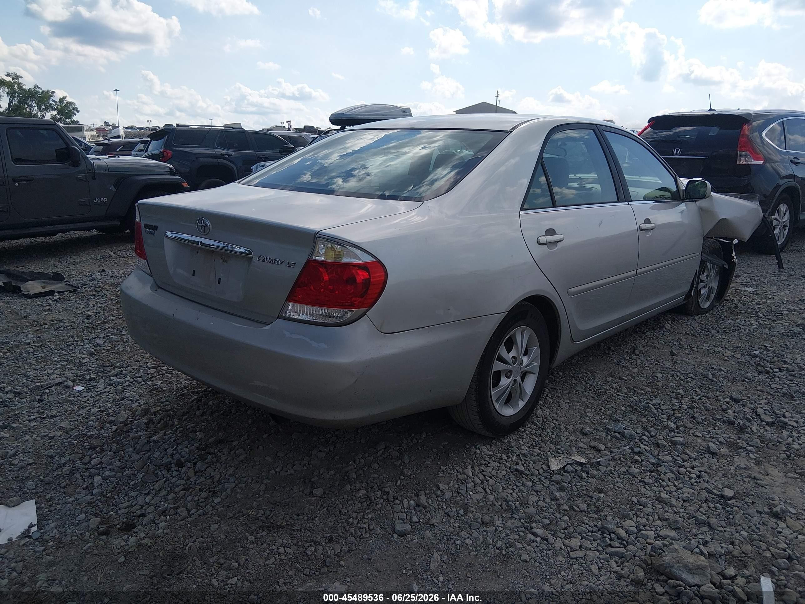 2005 Toyota Camry Le Gray vin: 4T1BE32K85U592981