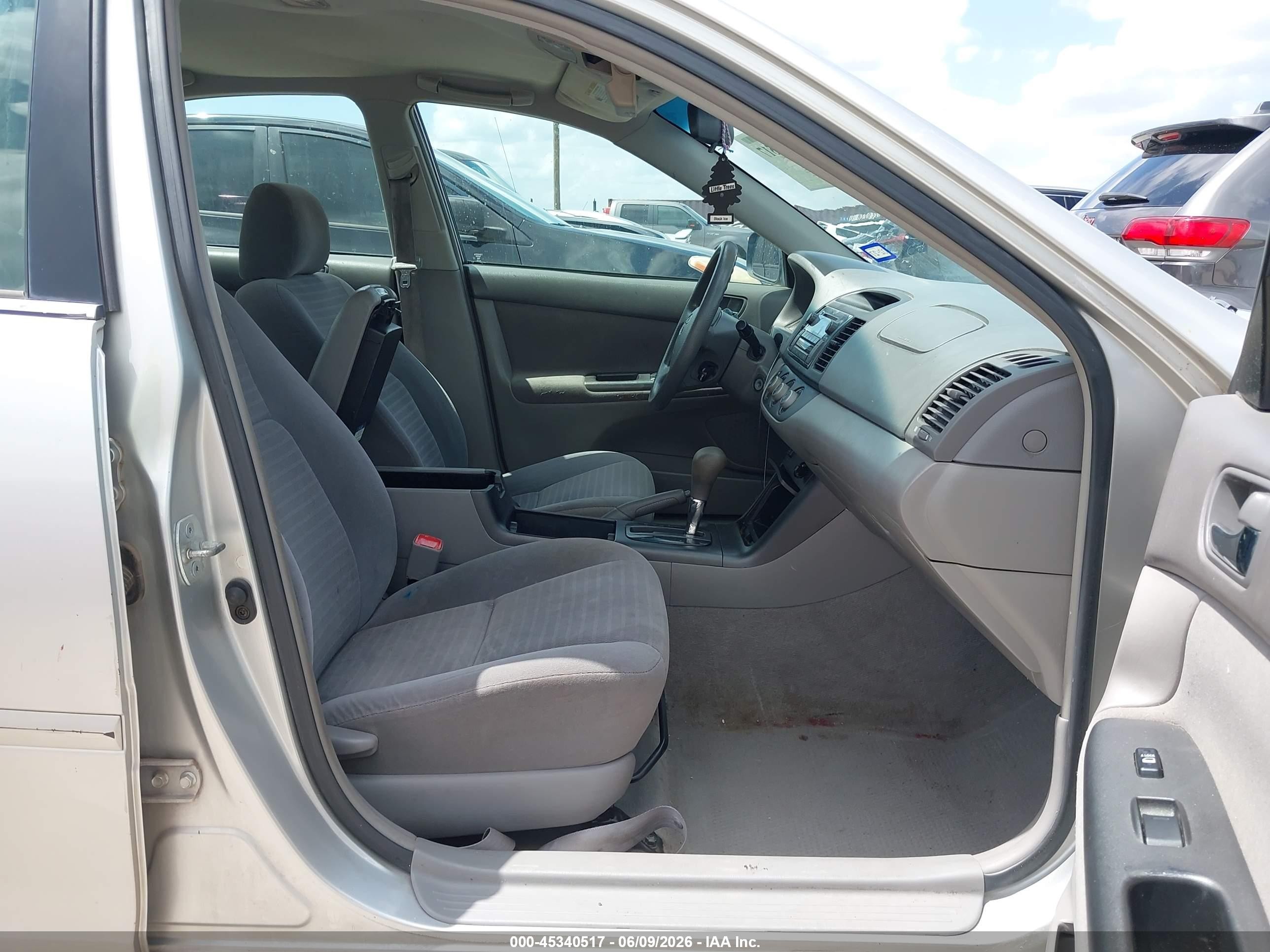 2005 Toyota Camry Std Серебряный vin: 4T1BE32K85U593922