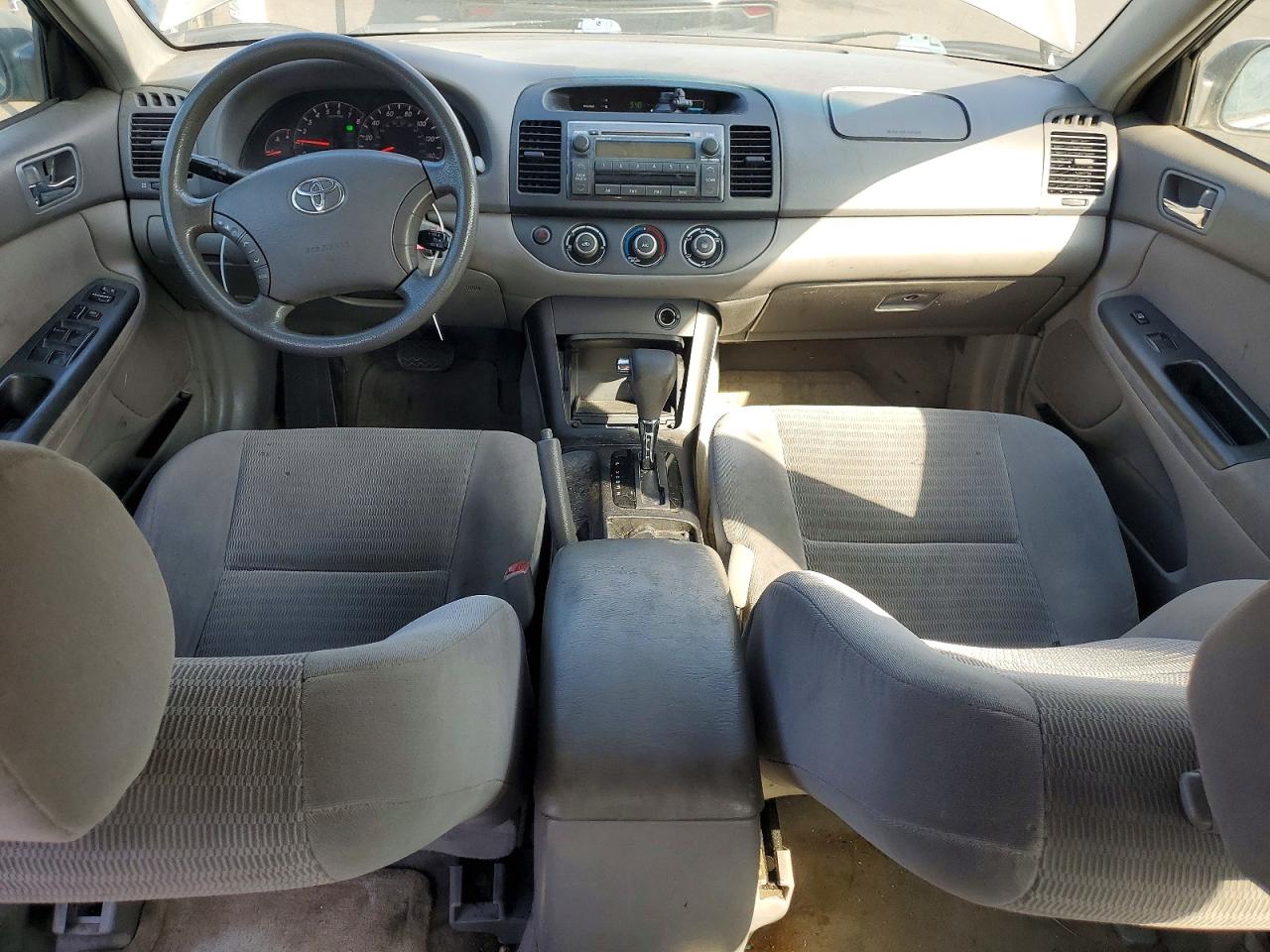 2005 Toyota Camry Le Gray vin: 4T1BE32K85U622545