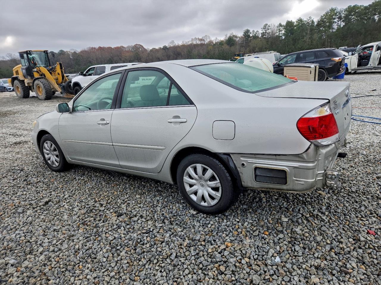 2005 Toyota Camry Le Silver vin: 4T1BE32K85U623954