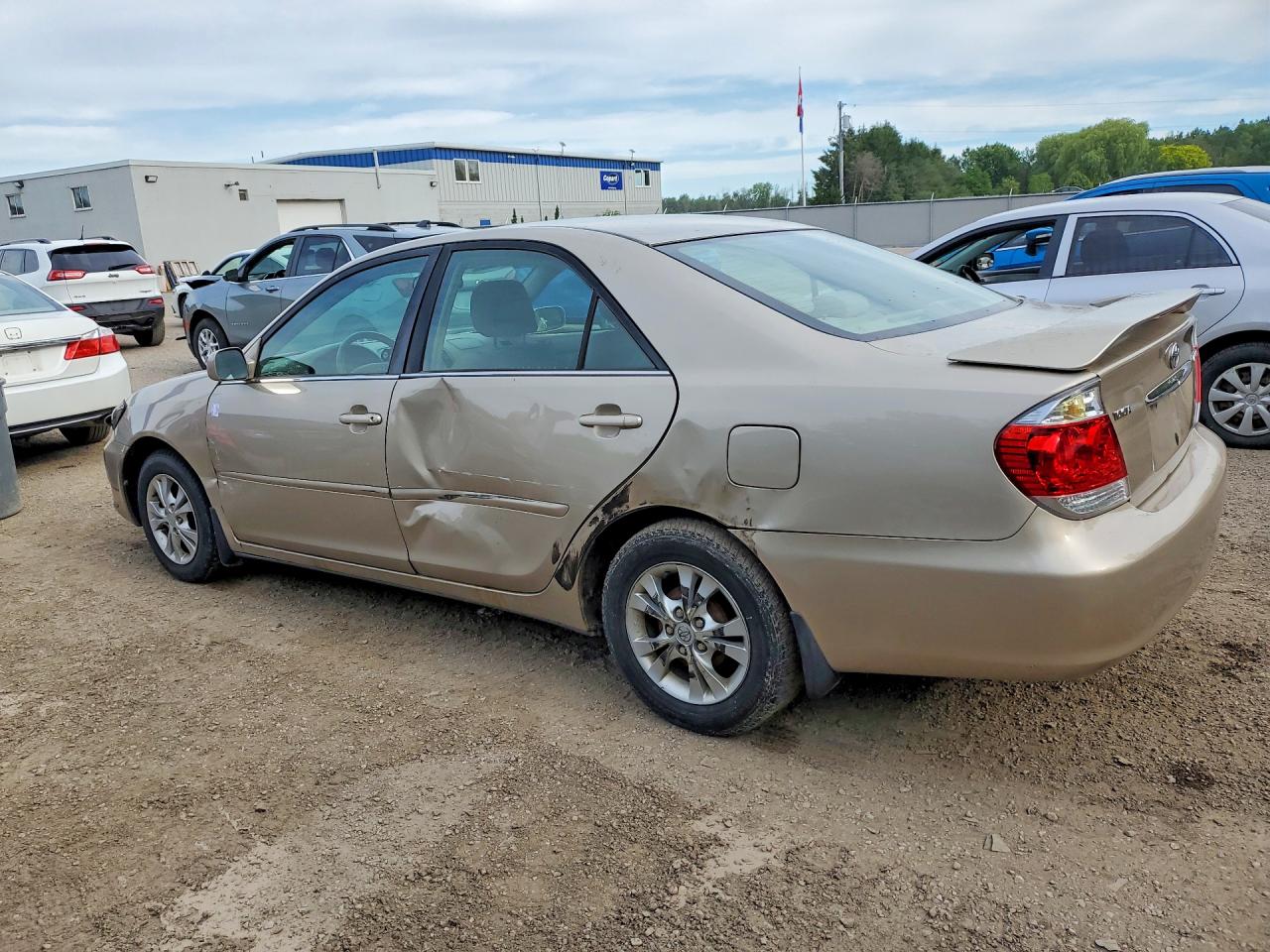 2005 Toyota Camry Standard Beige vin: 4T1BE32K85U635909