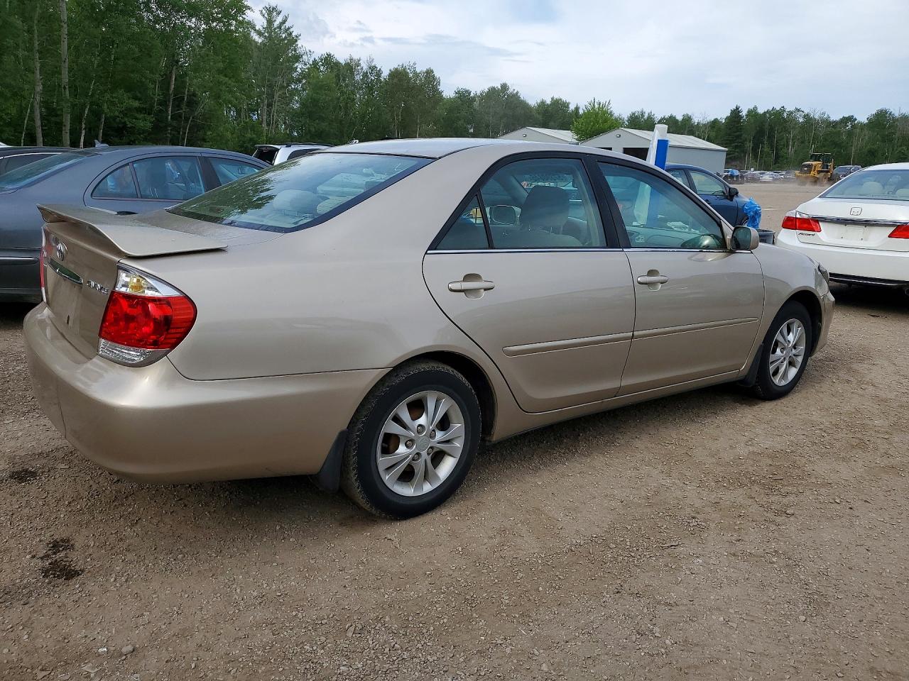 2005 Toyota Camry Standard Beige vin: 4T1BE32K85U635909