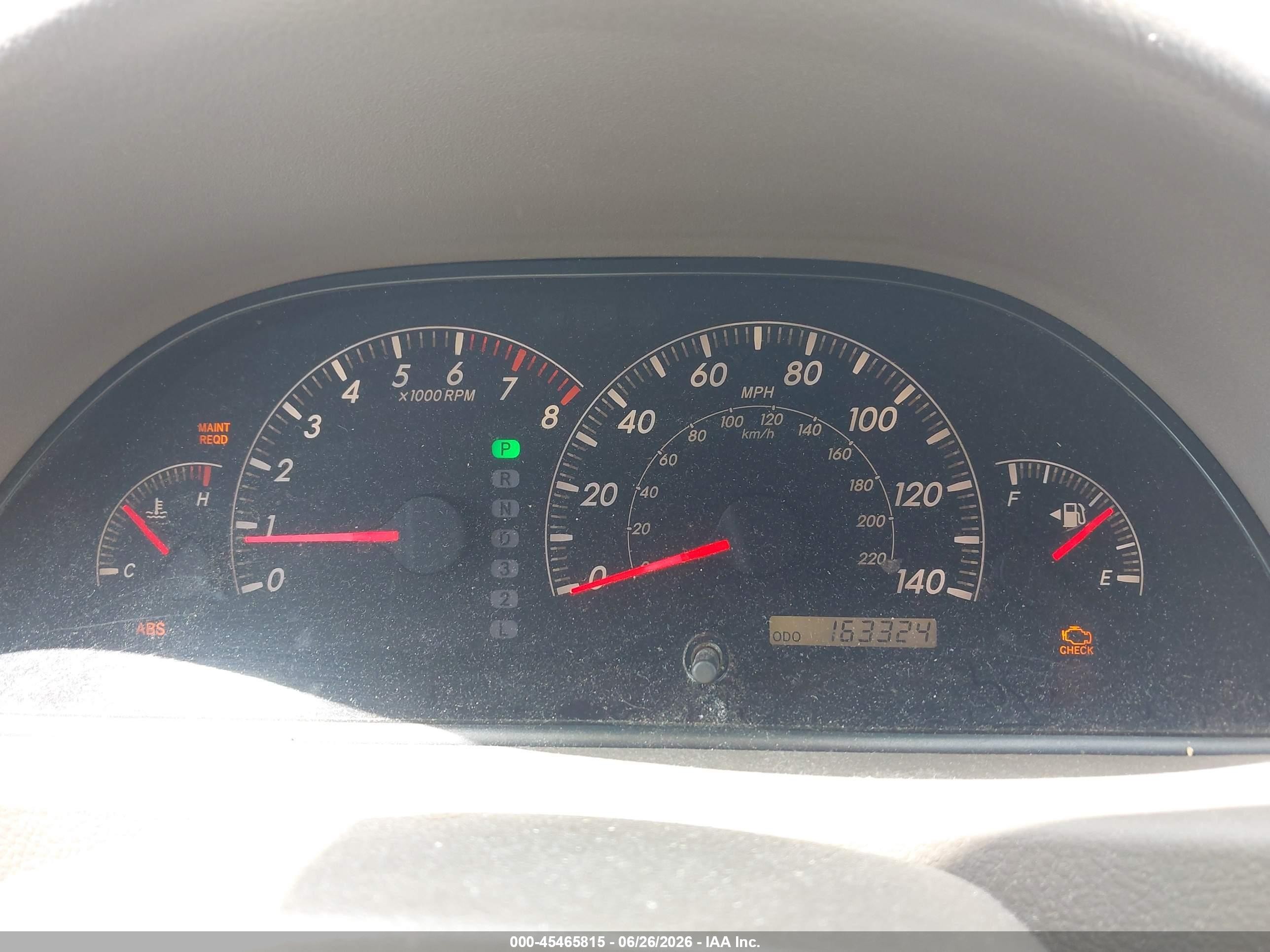 2005 Toyota Camry Le Gold vin: 4T1BE32K85U944070