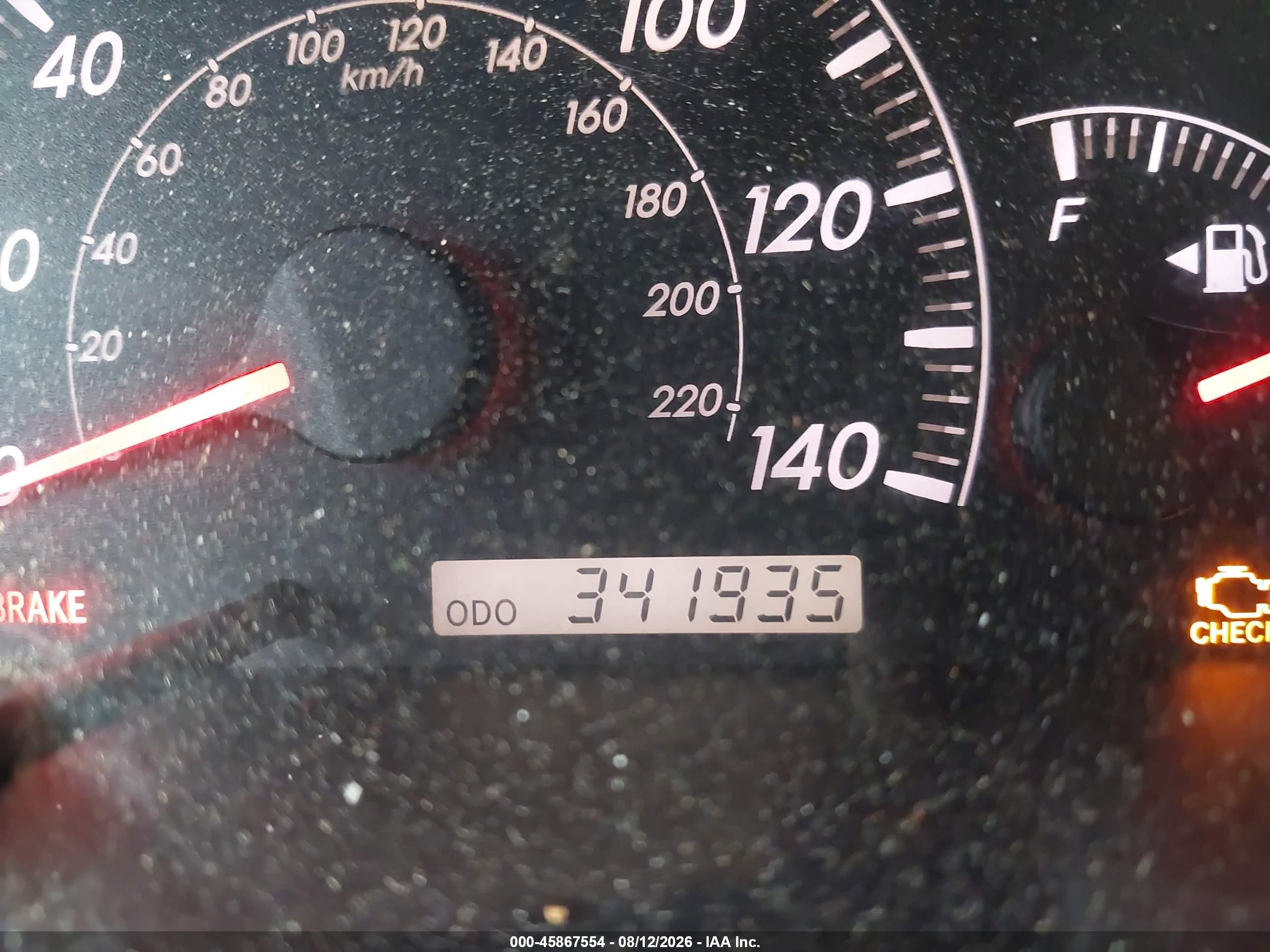 2005 Toyota Camry Le Gold vin: 4T1BE32K85U981345