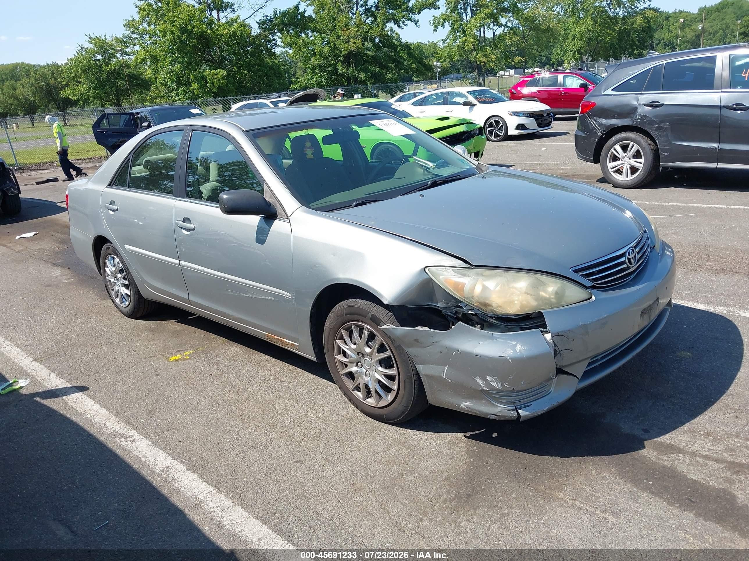 2006 Toyota Camry Le Gray vin: 4T1BE32K86U675876