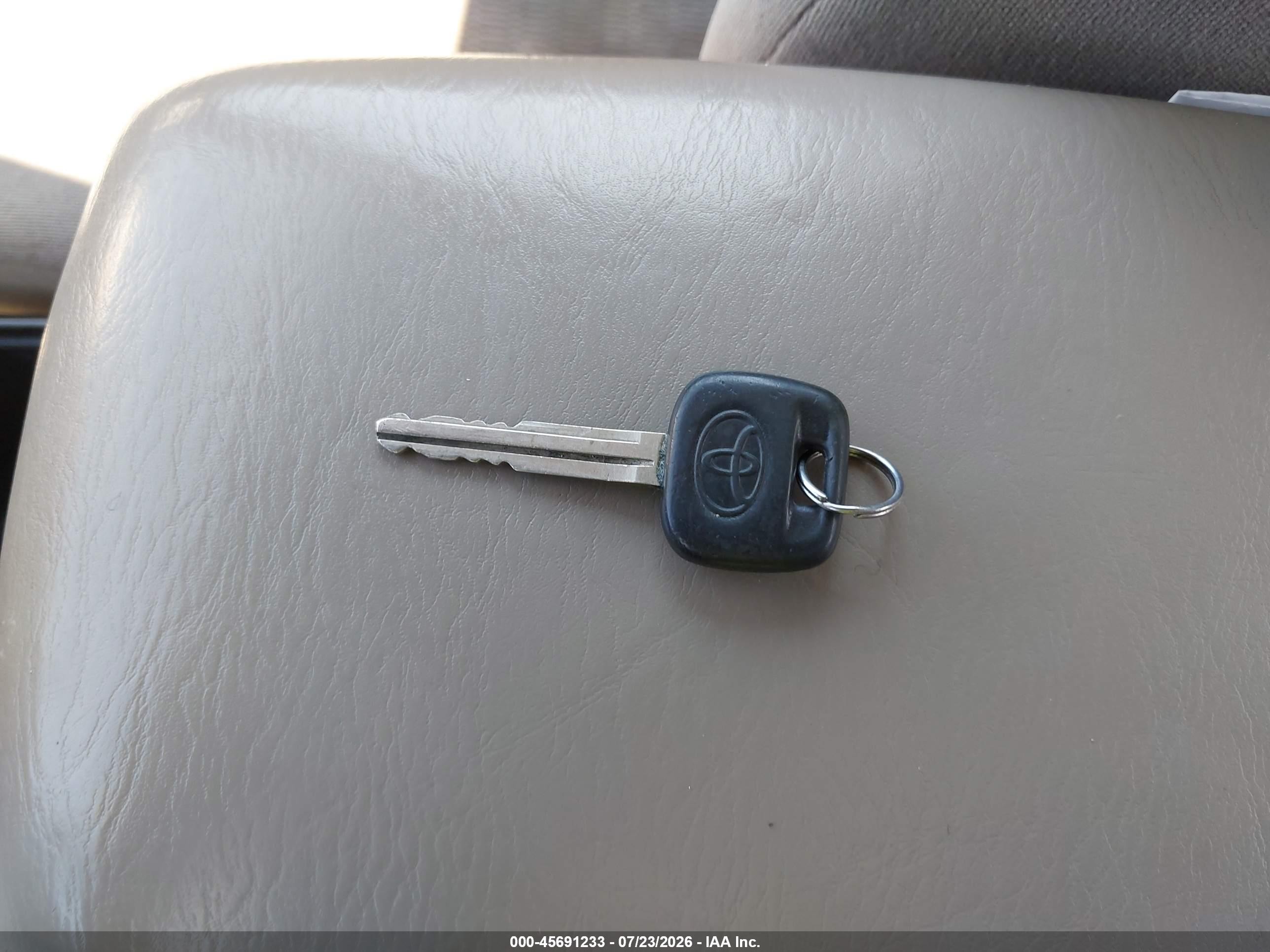 2006 Toyota Camry Le Gray vin: 4T1BE32K86U675876