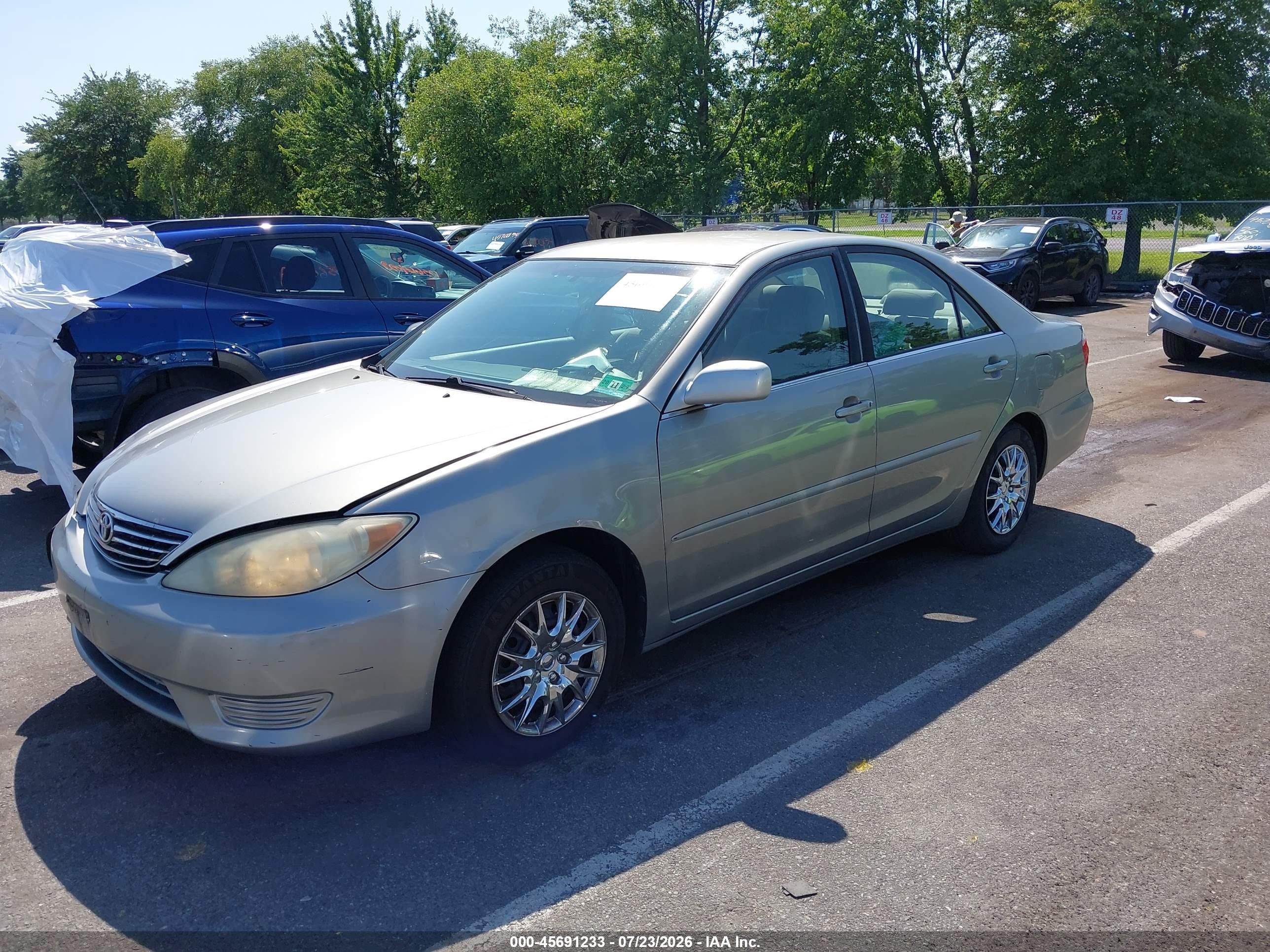 2006 Toyota Camry Le Gray vin: 4T1BE32K86U675876