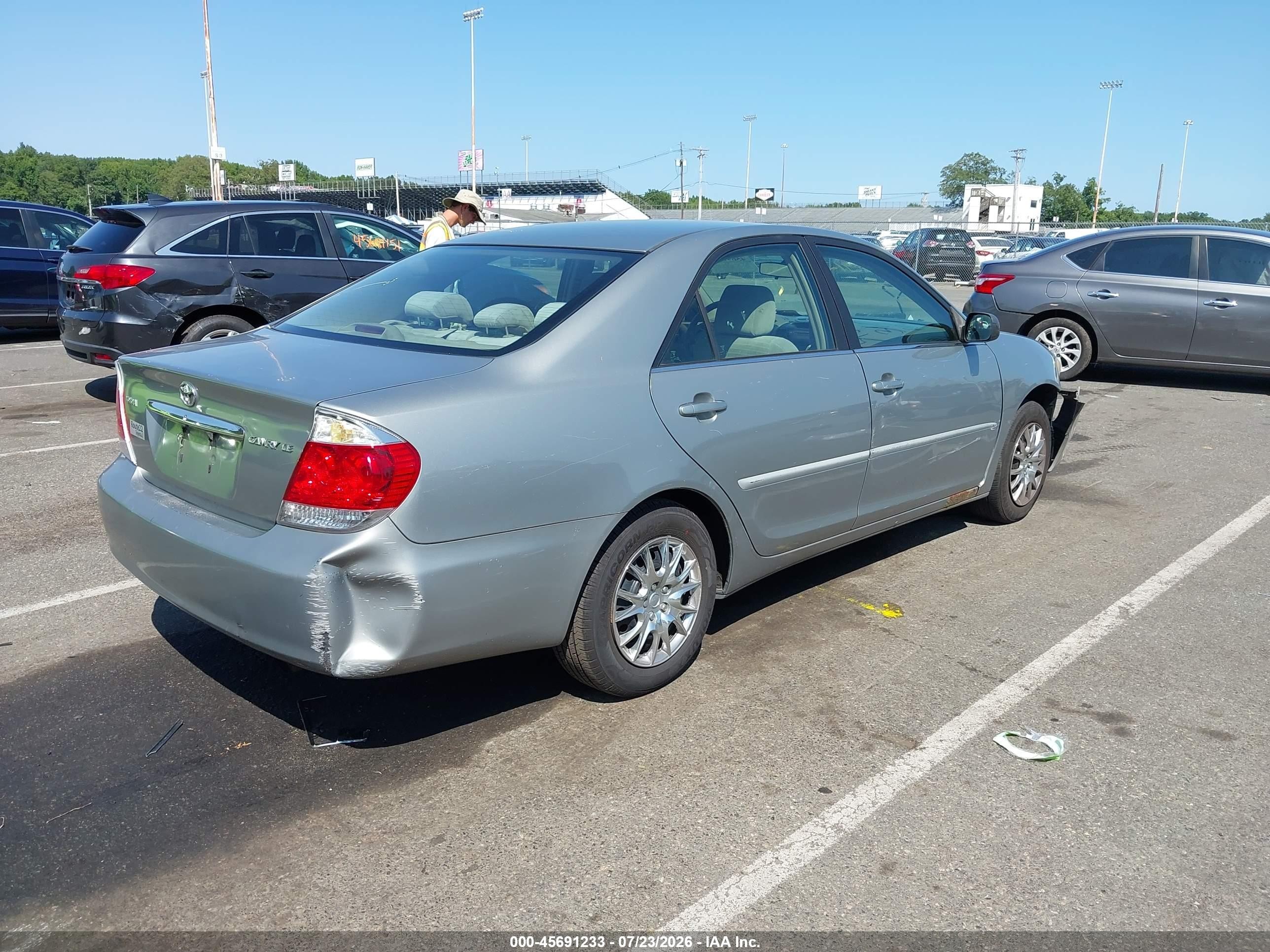 2006 Toyota Camry Le Gray vin: 4T1BE32K86U675876