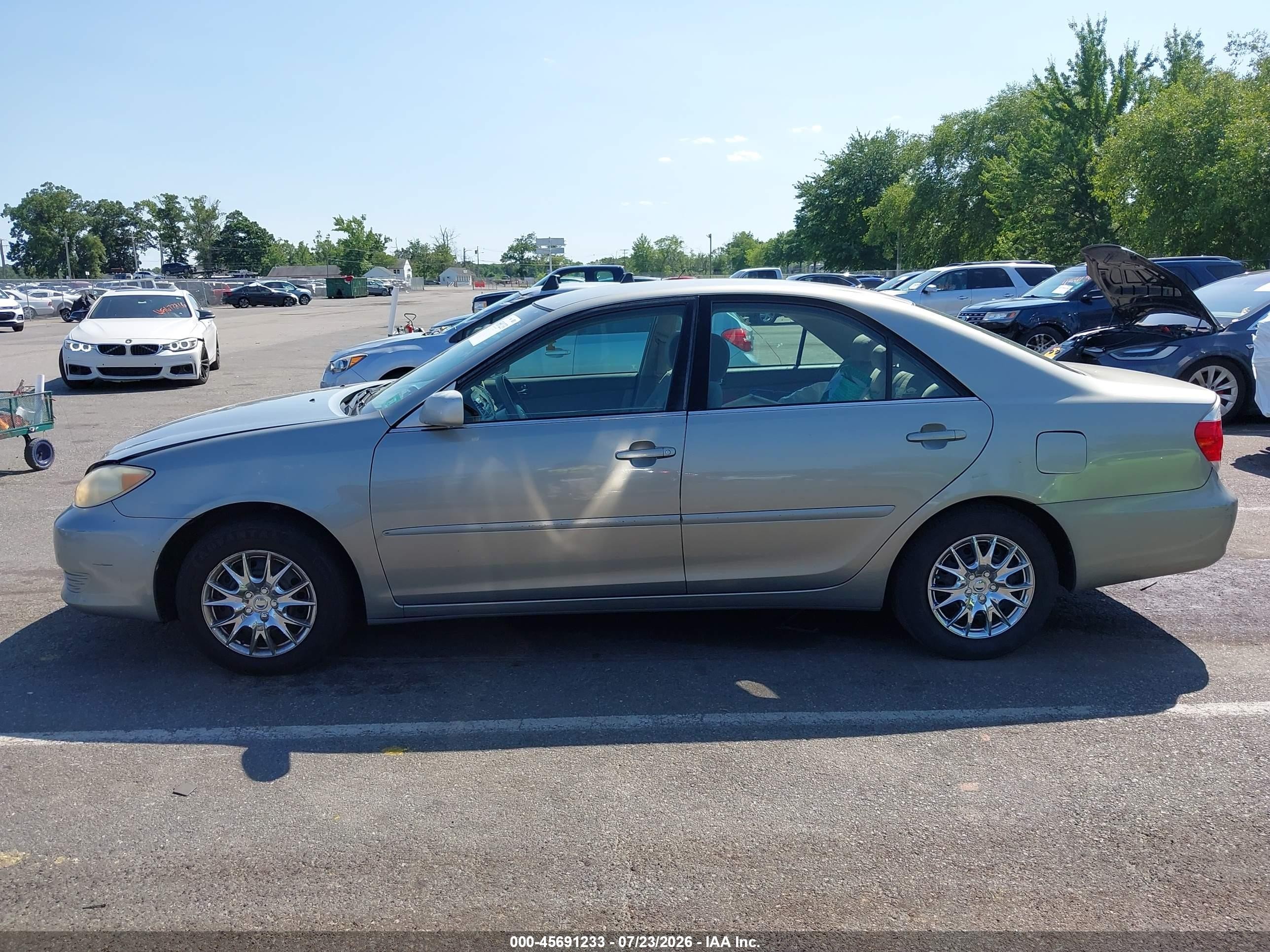2006 Toyota Camry Le Gray vin: 4T1BE32K86U675876