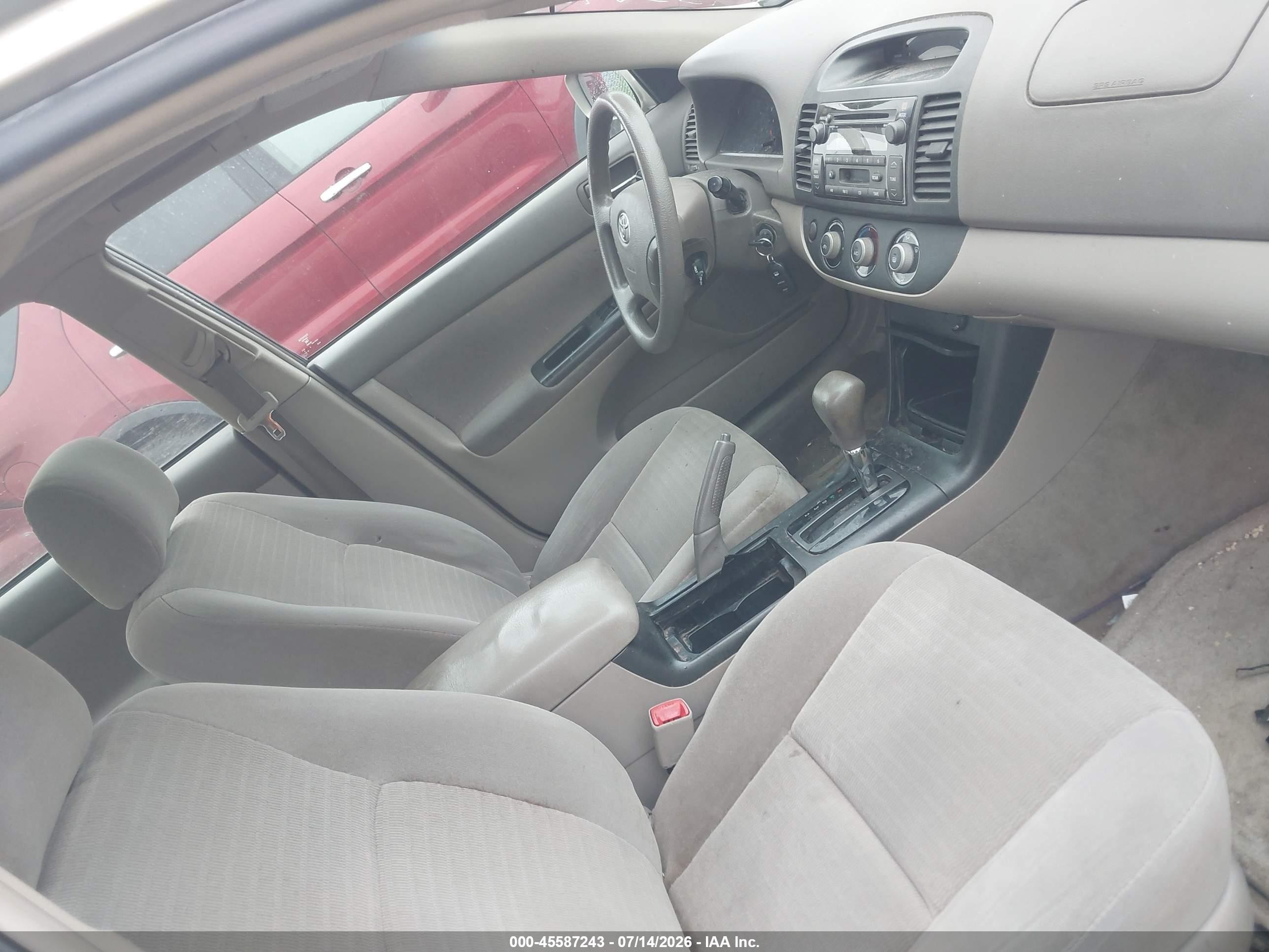 2006 Toyota Camry Le Золотой vin: 4T1BE32K86U675960