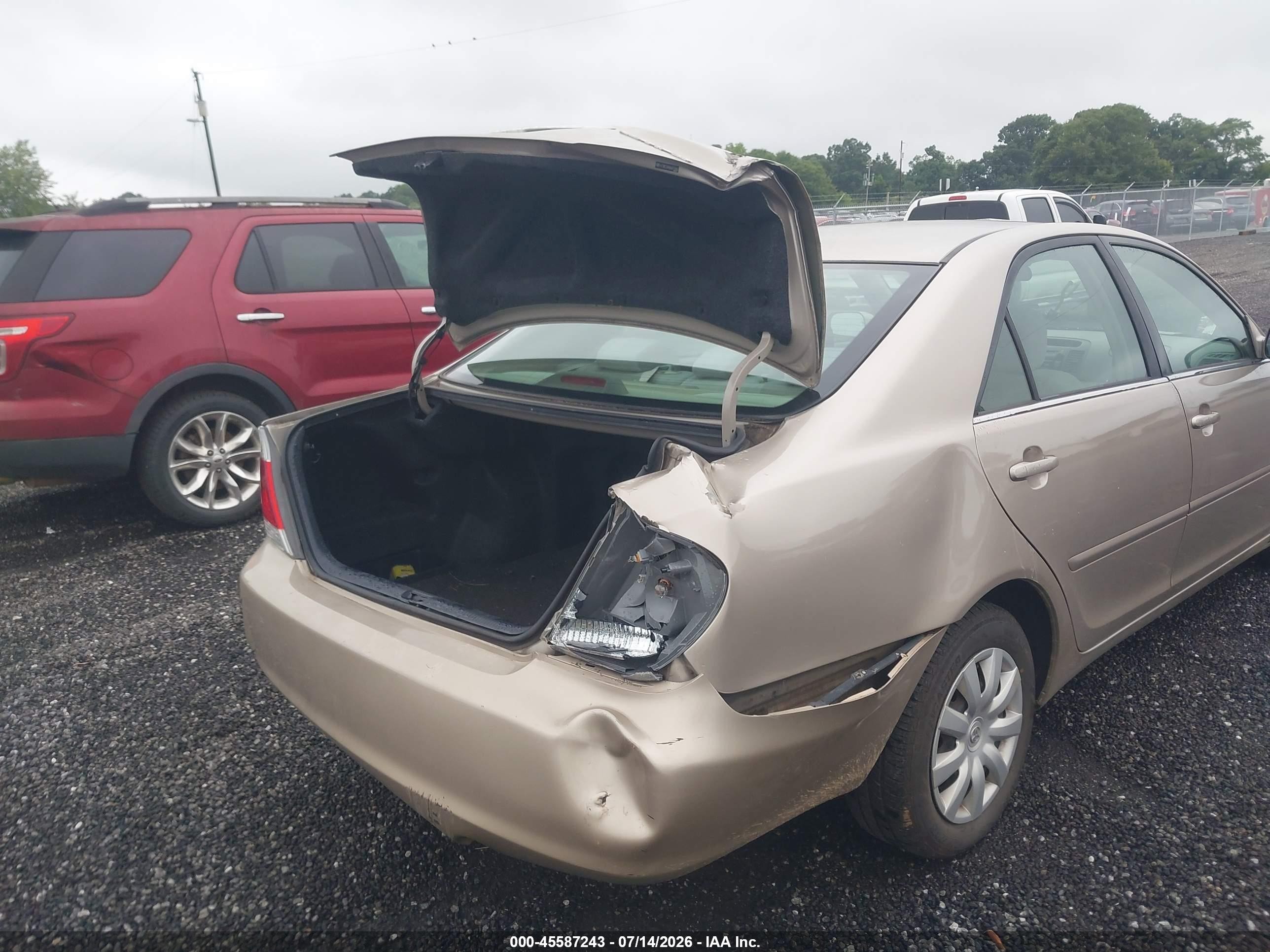 2006 Toyota Camry Le Золотой vin: 4T1BE32K86U675960