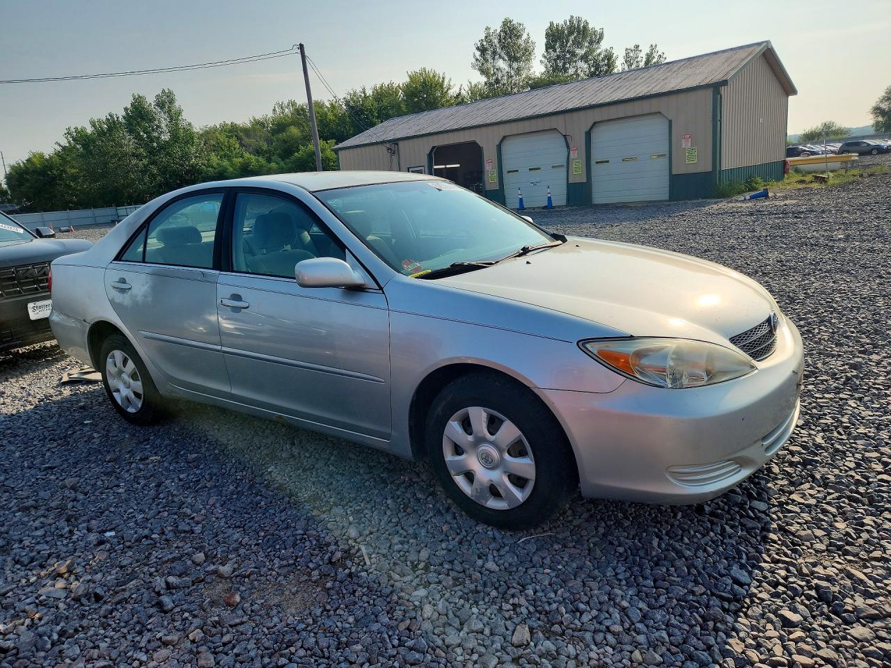 2002 Toyota Camry Le Silver vin: 4T1BE32K92U049828