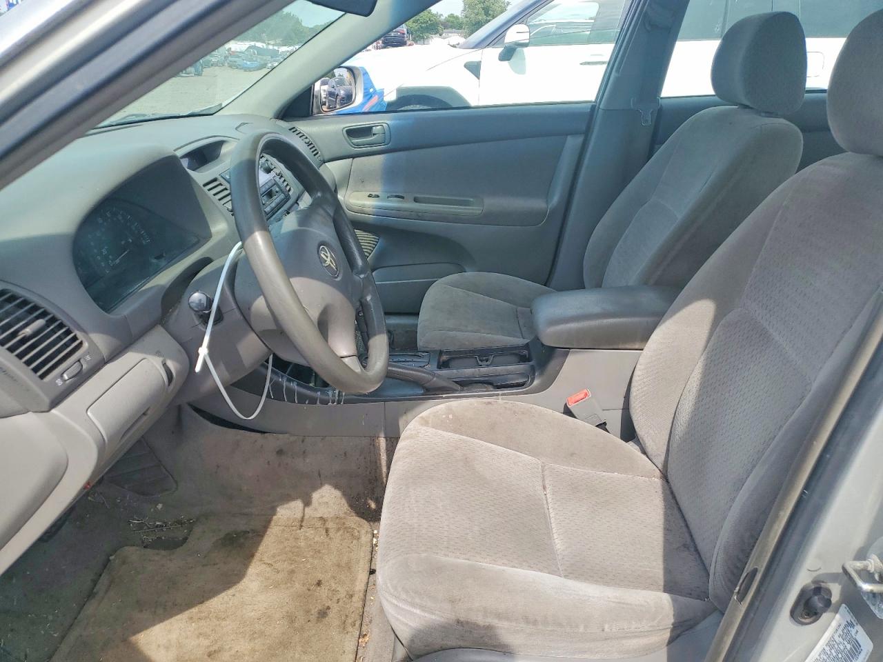 2002 Toyota Camry Le Серебряный vin: 4T1BE32K92U091612