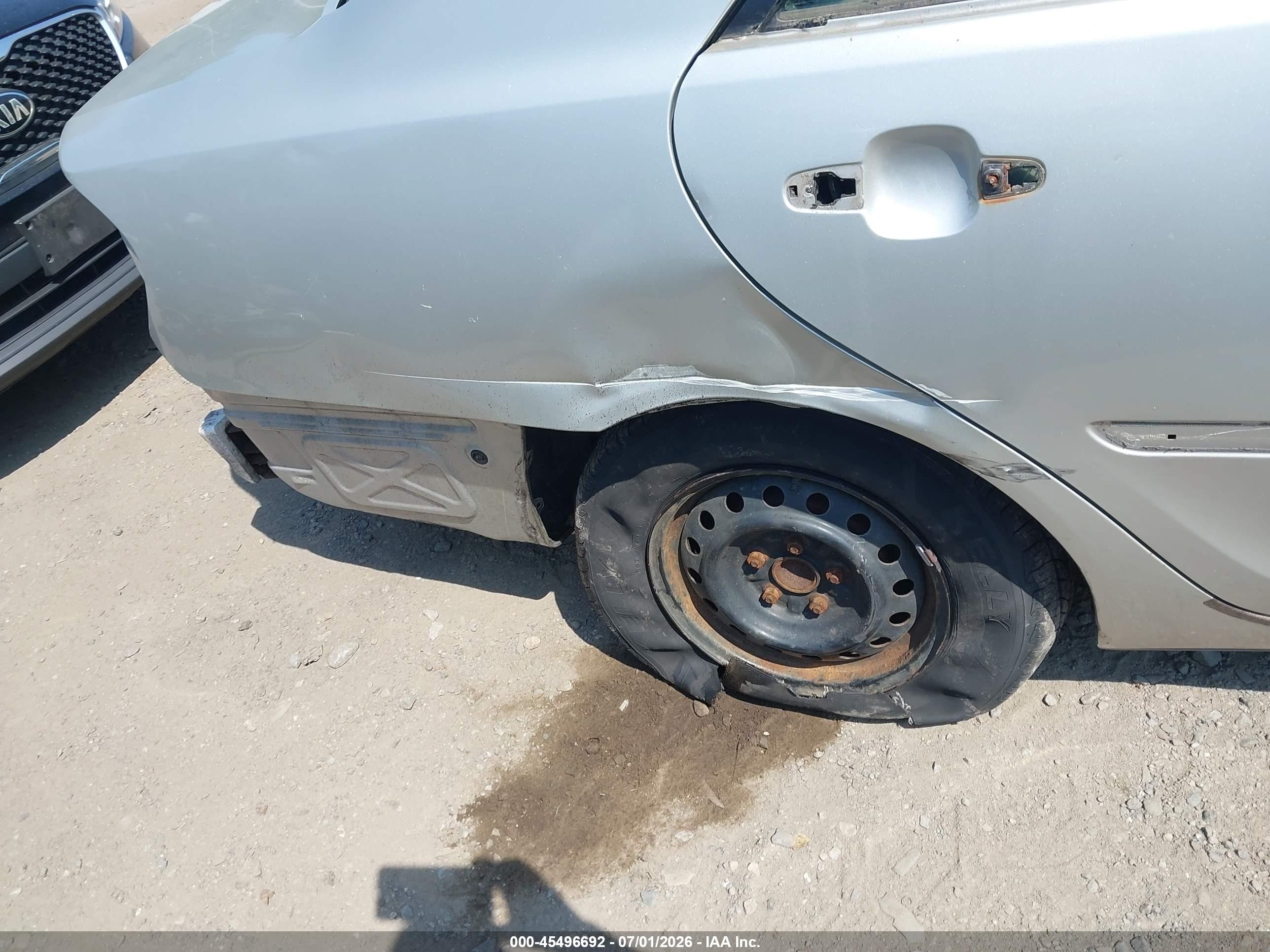 2002 Toyota Camry Le Серебряный vin: 4T1BE32K92U114113