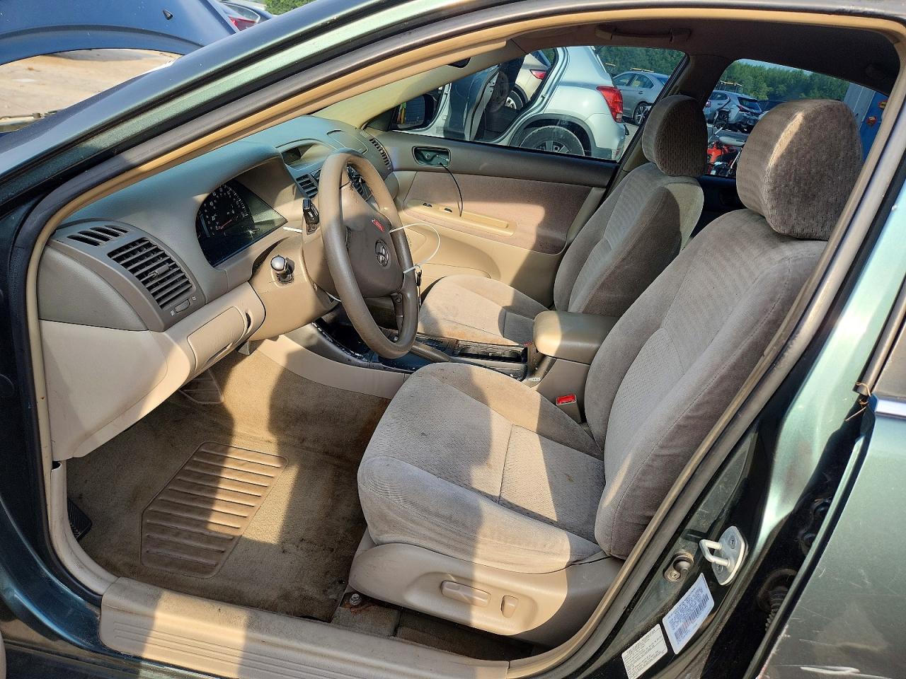 2002 Toyota Camry Le Green vin: 4T1BE32K92U506444