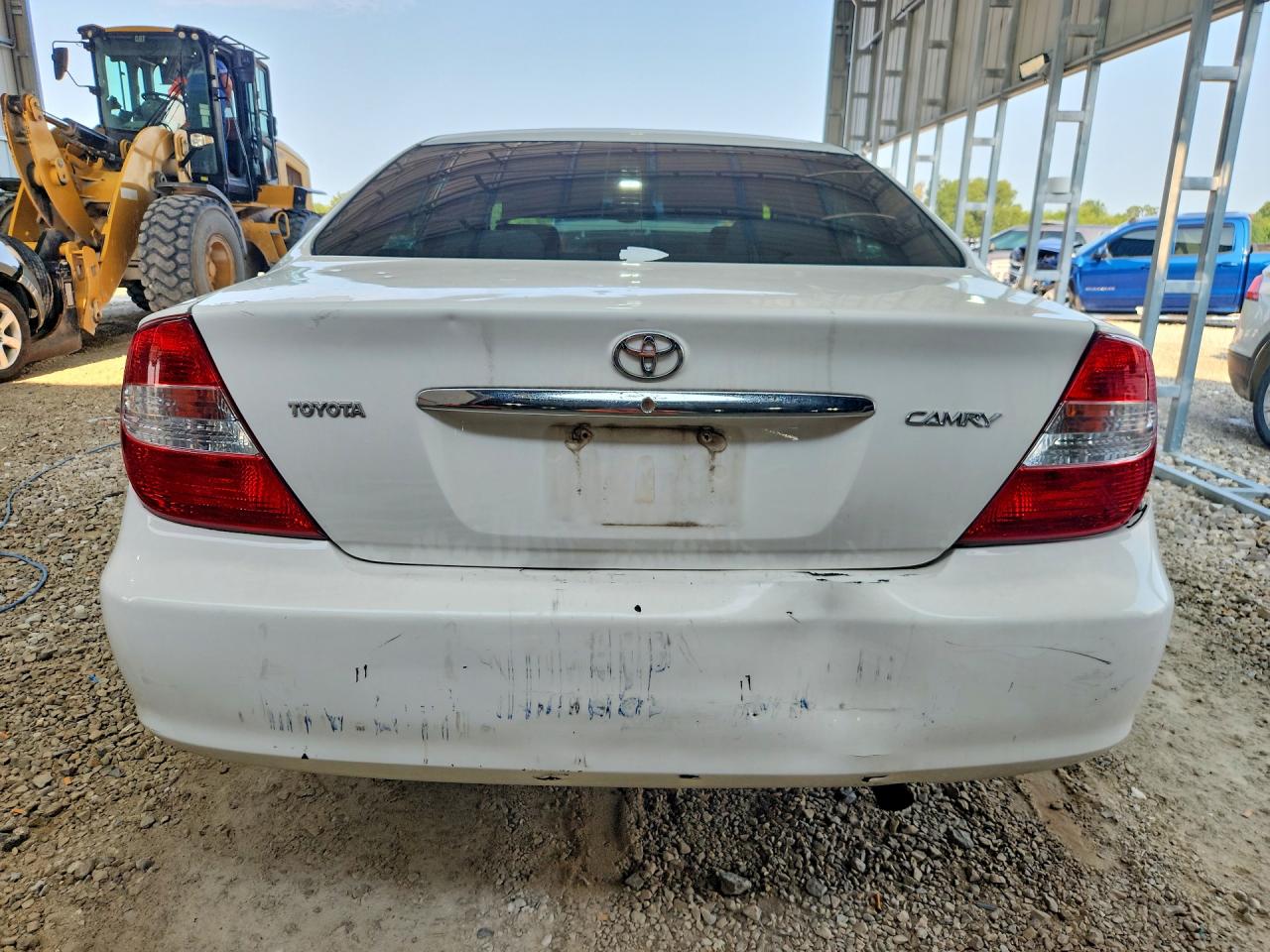 2002 Toyota Camry Le White vin: 4T1BE32K92U566059