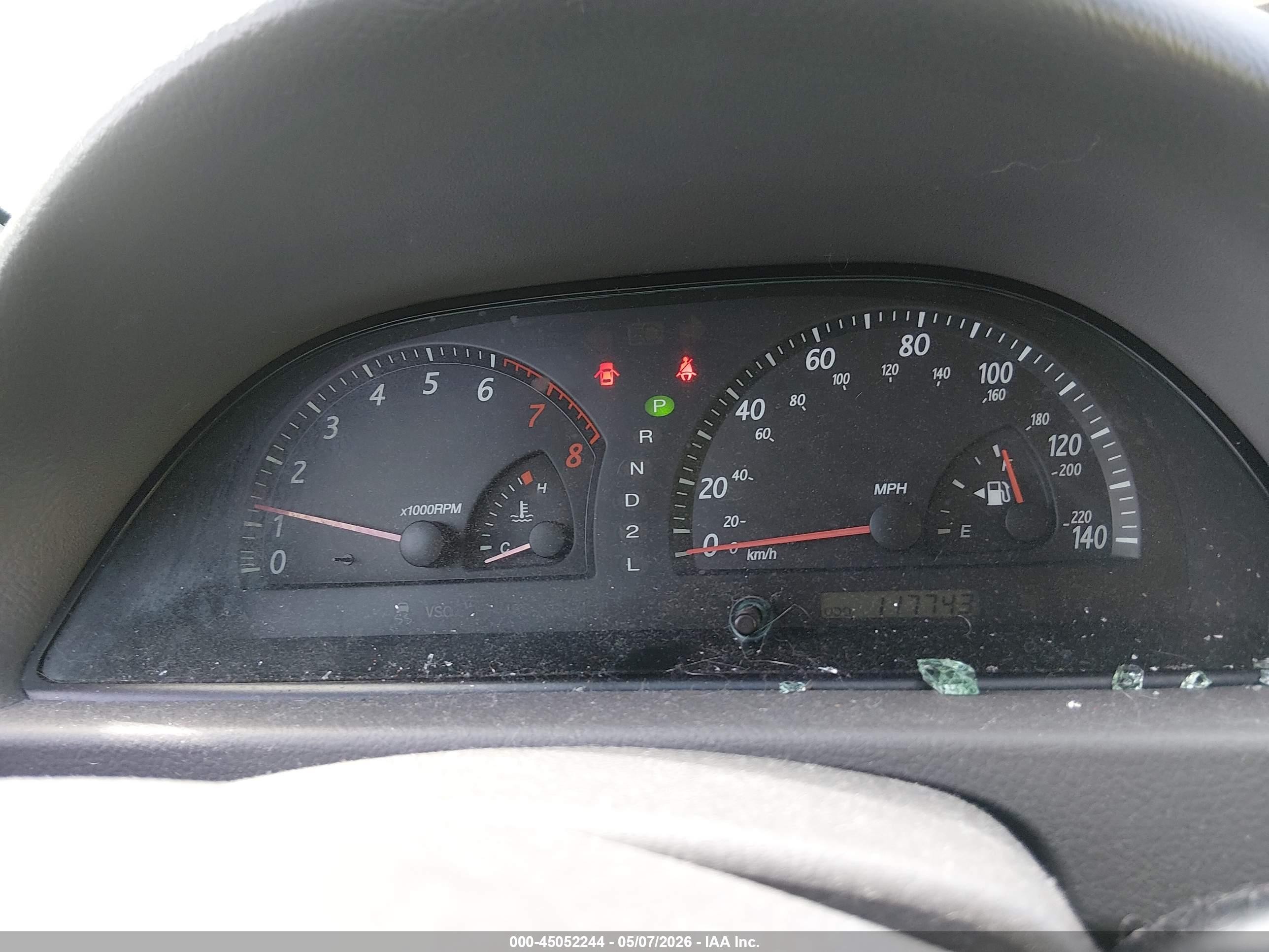2002 Toyota Camry Le Золотой vin: 4T1BE32K92U612263