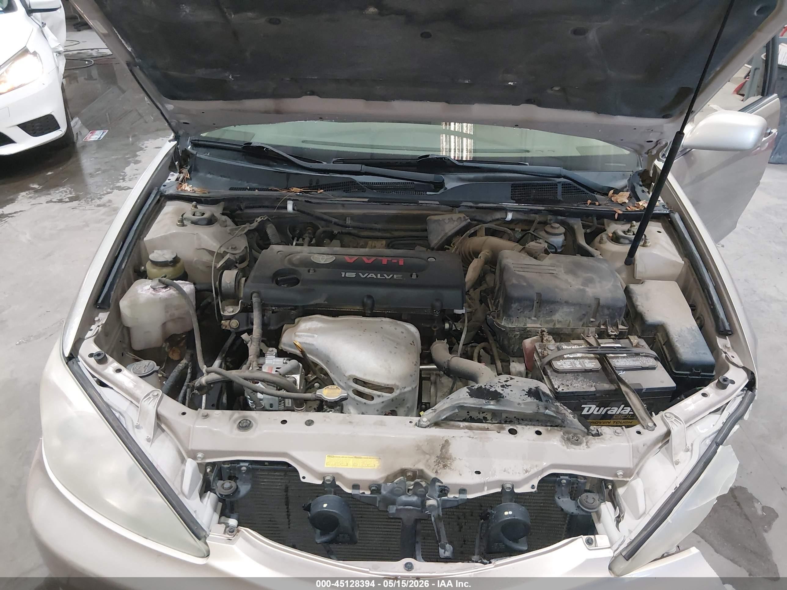 2002 Toyota Camry Le Золотой vin: 4T1BE32K92U639592