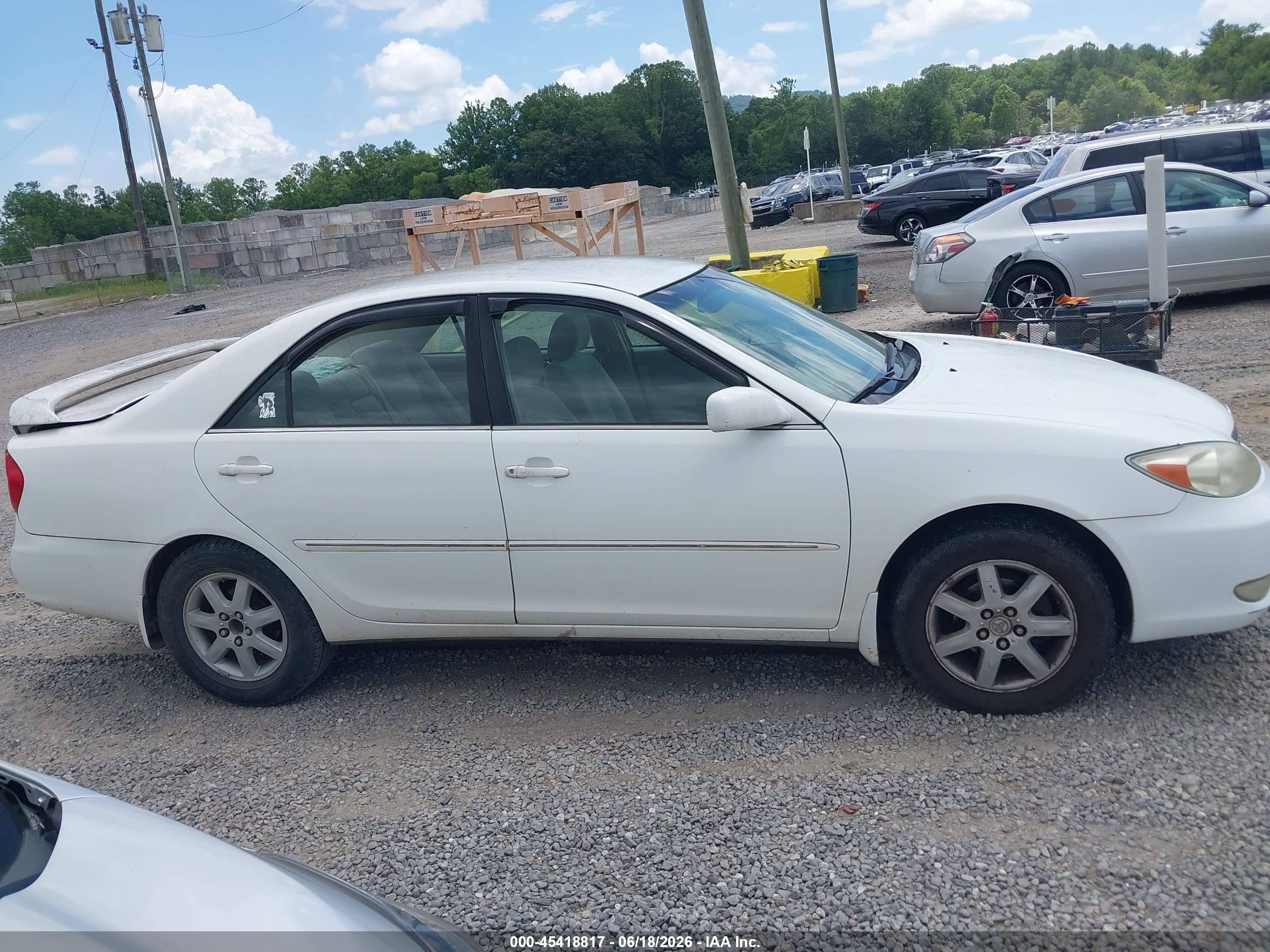 2003 Toyota Camry Xle White vin: 4T1BE32K93U128076