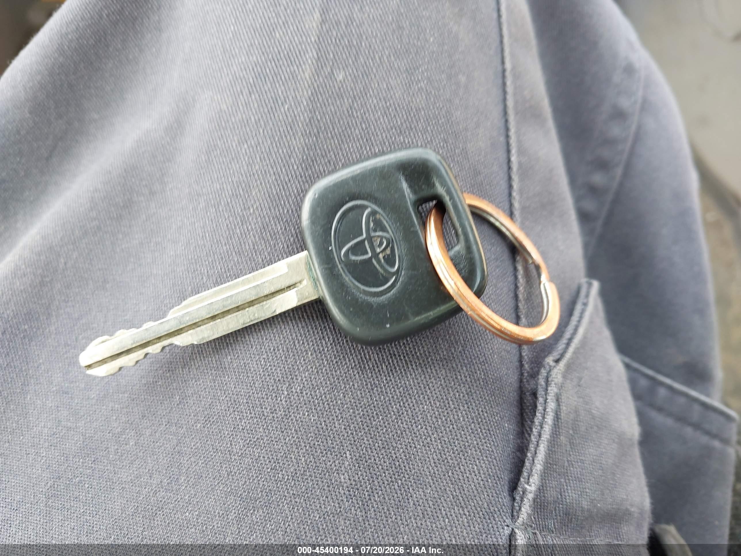 2003 Toyota Camry Le Green vin: 4T1BE32K93U203875