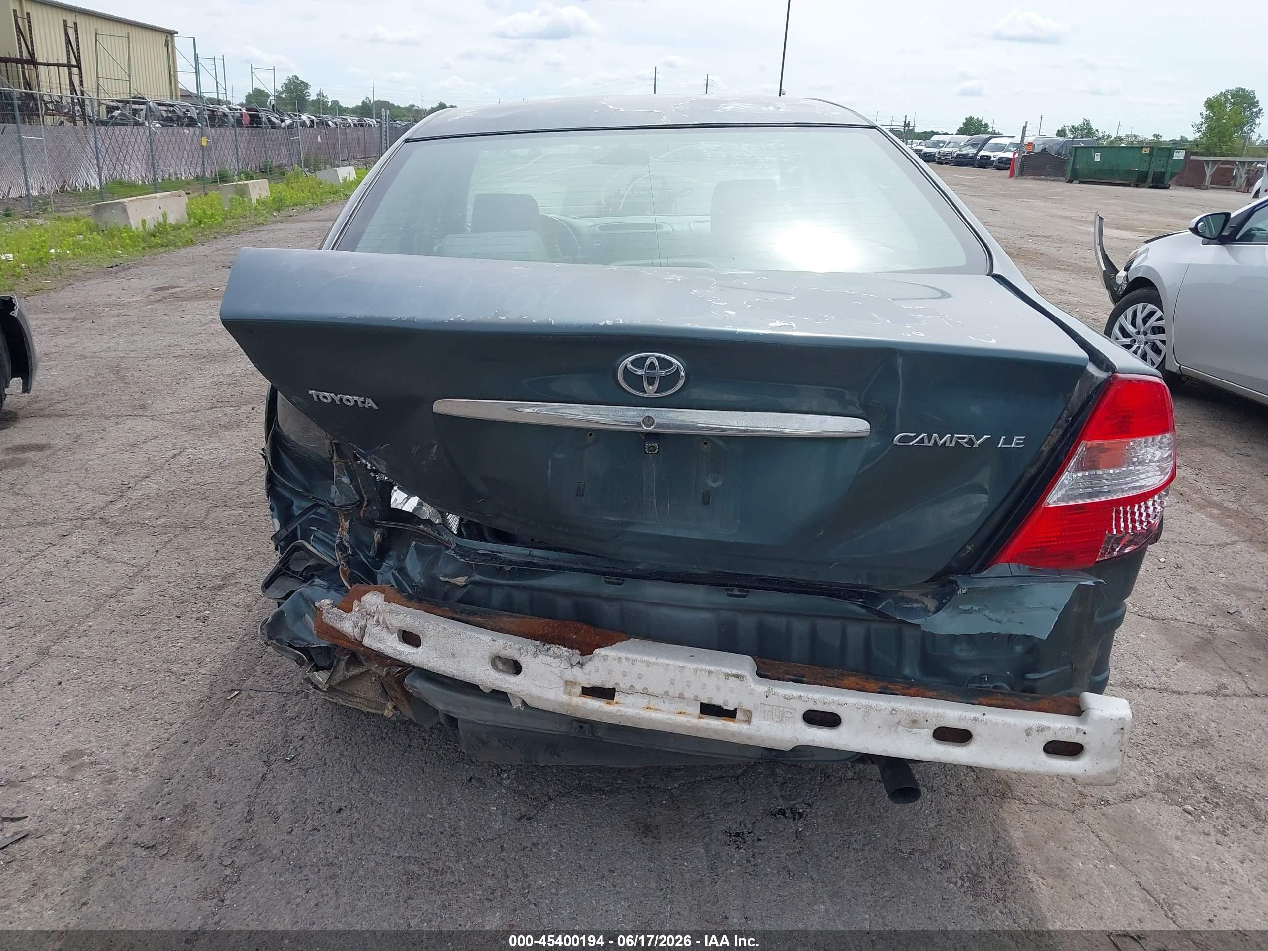 2003 Toyota Camry Le Green vin: 4T1BE32K93U203875