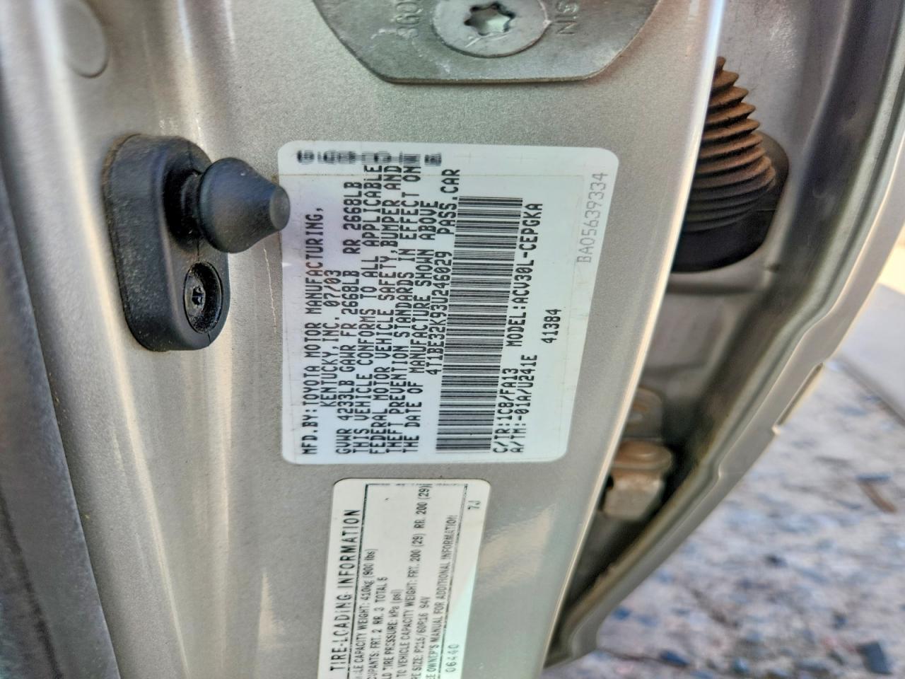 2003 Toyota Camry Xle Серебряный vin: 4T1BE32K93U246029