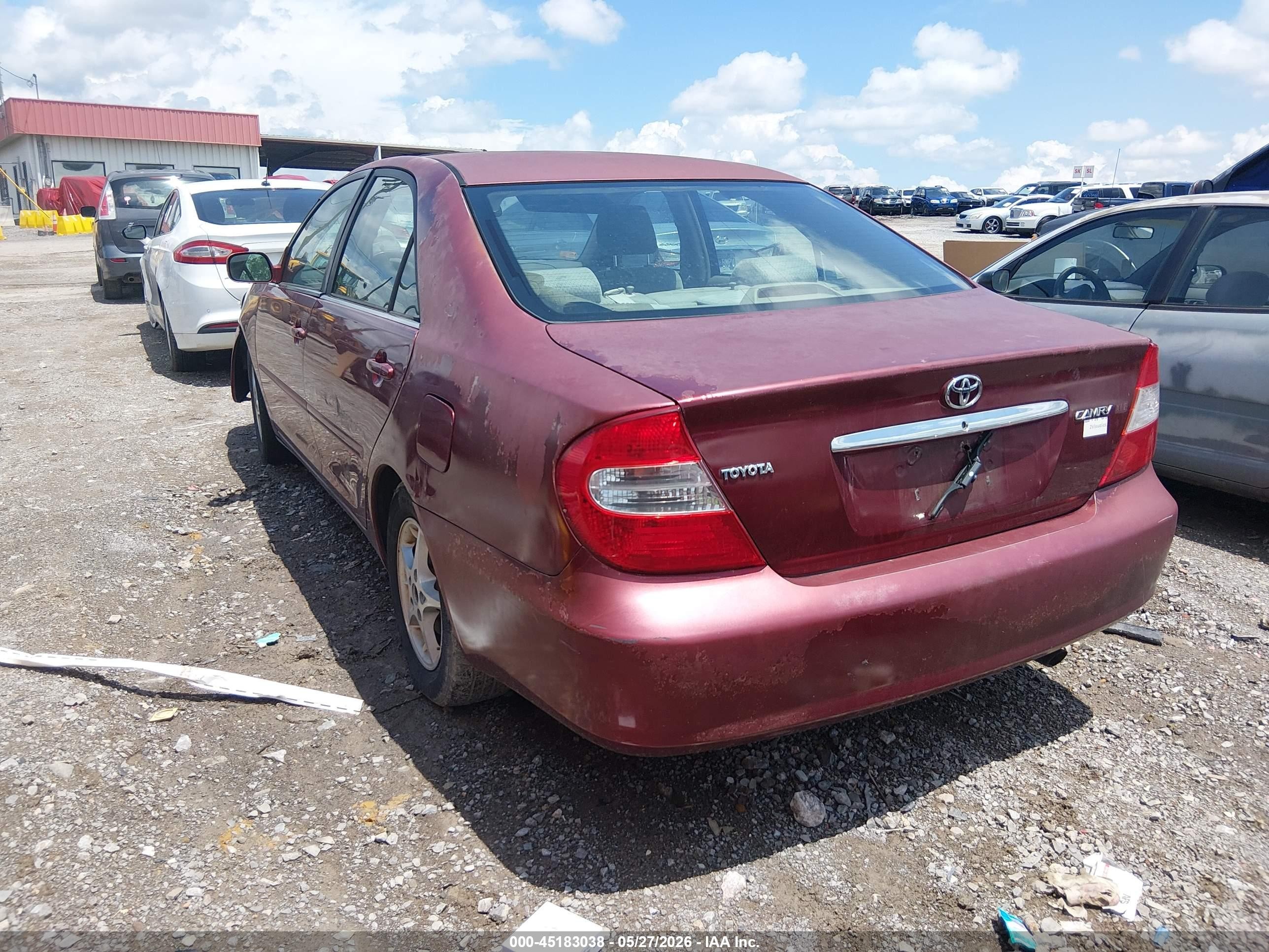 2003 Toyota Camry Le Красный vin: 4T1BE32K93U250730