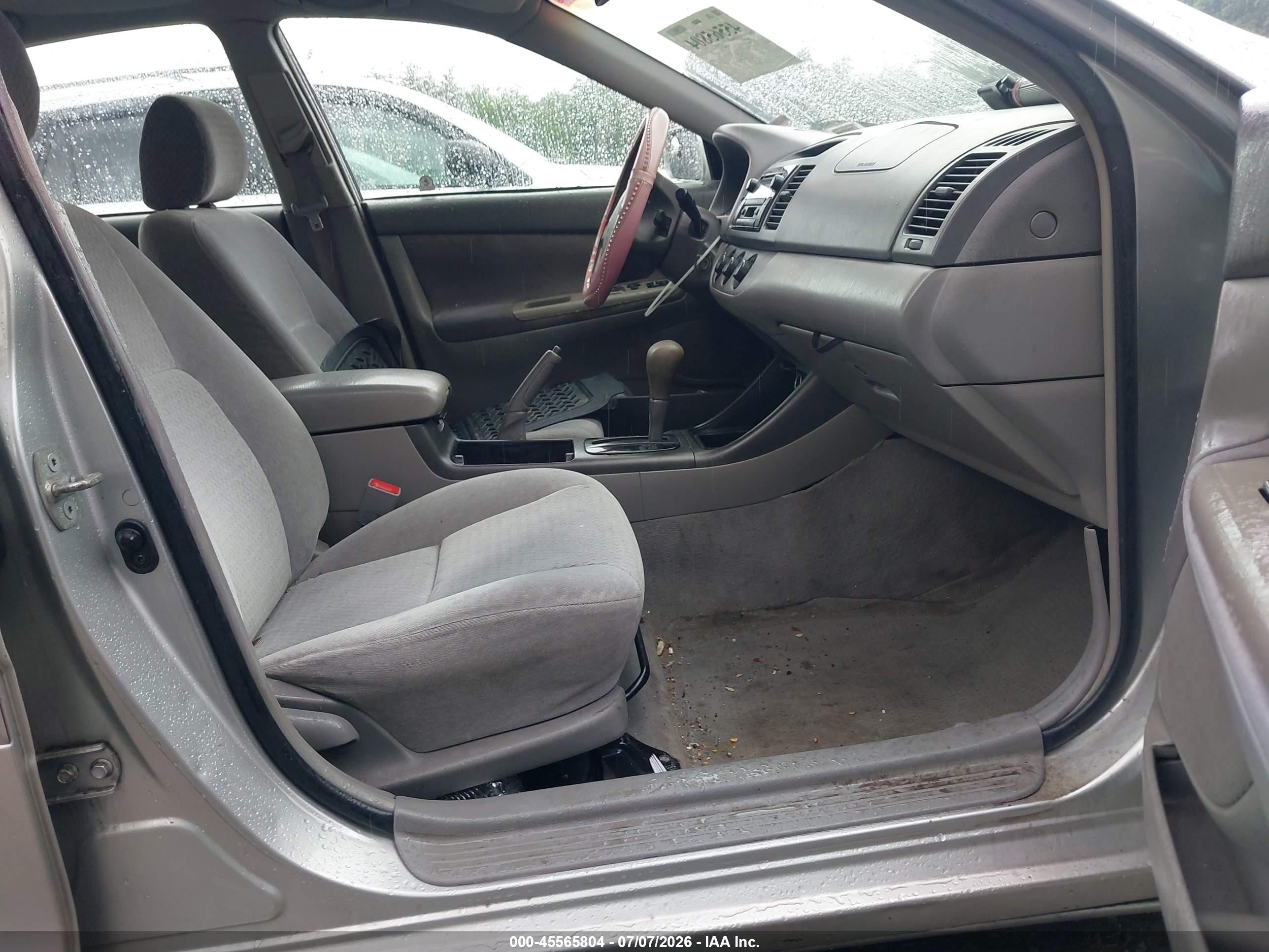 2003 Toyota Camry Le Silver vin: 4T1BE32K93U658659