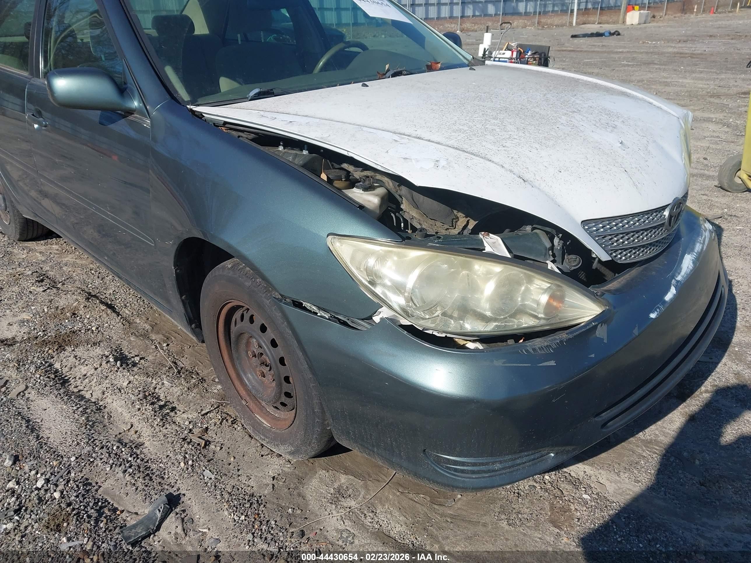 2004 Toyota Camry Le Teal vin: 4T1BE32K94U264922