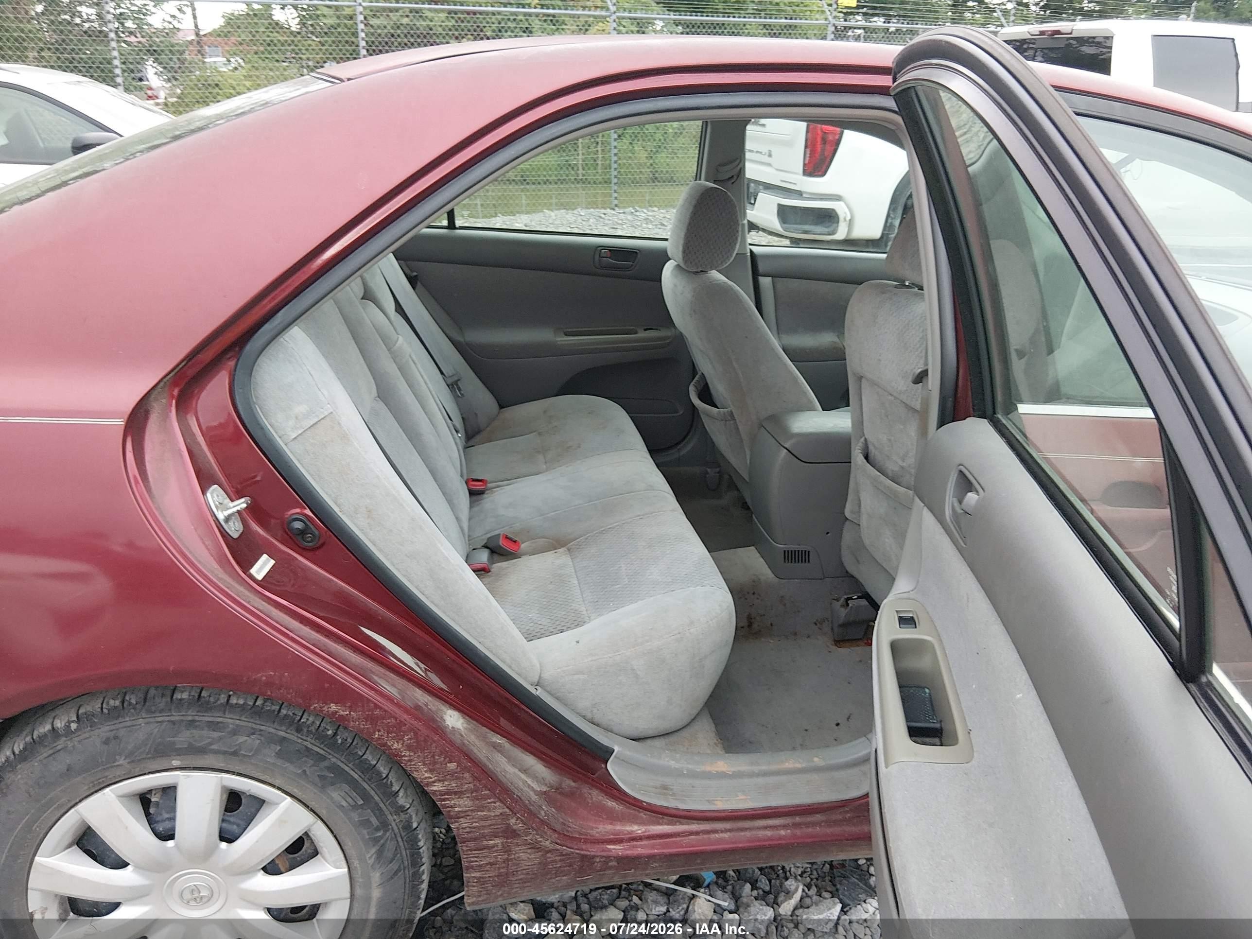 2004 Toyota Camry Le Темно-бордовый vin: 4T1BE32K94U290355
