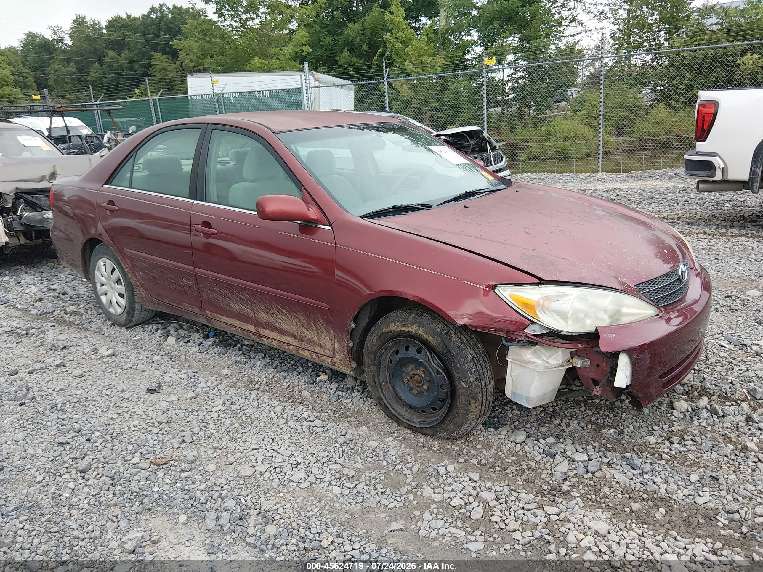 2004 Toyota Camry Le Maroon vin: 4T1BE32K94U290355