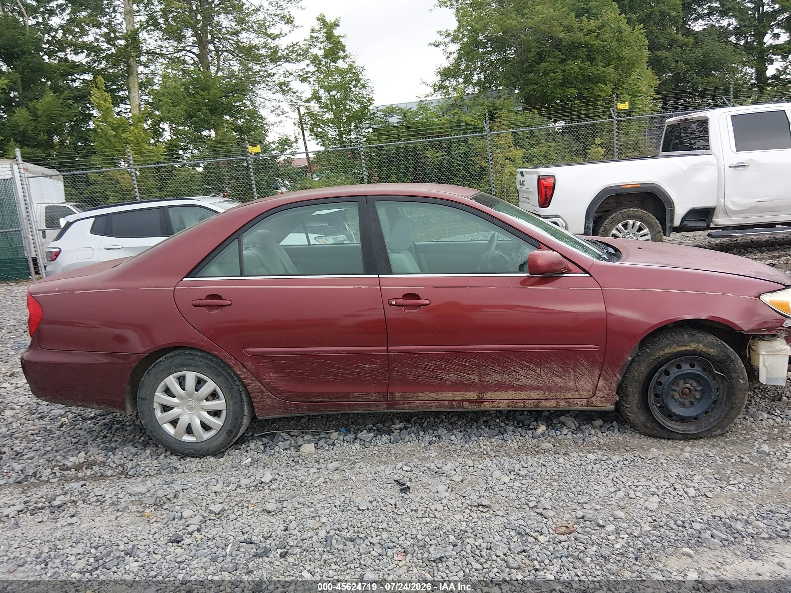 2004 Toyota Camry Le Темно-бордовый vin: 4T1BE32K94U290355