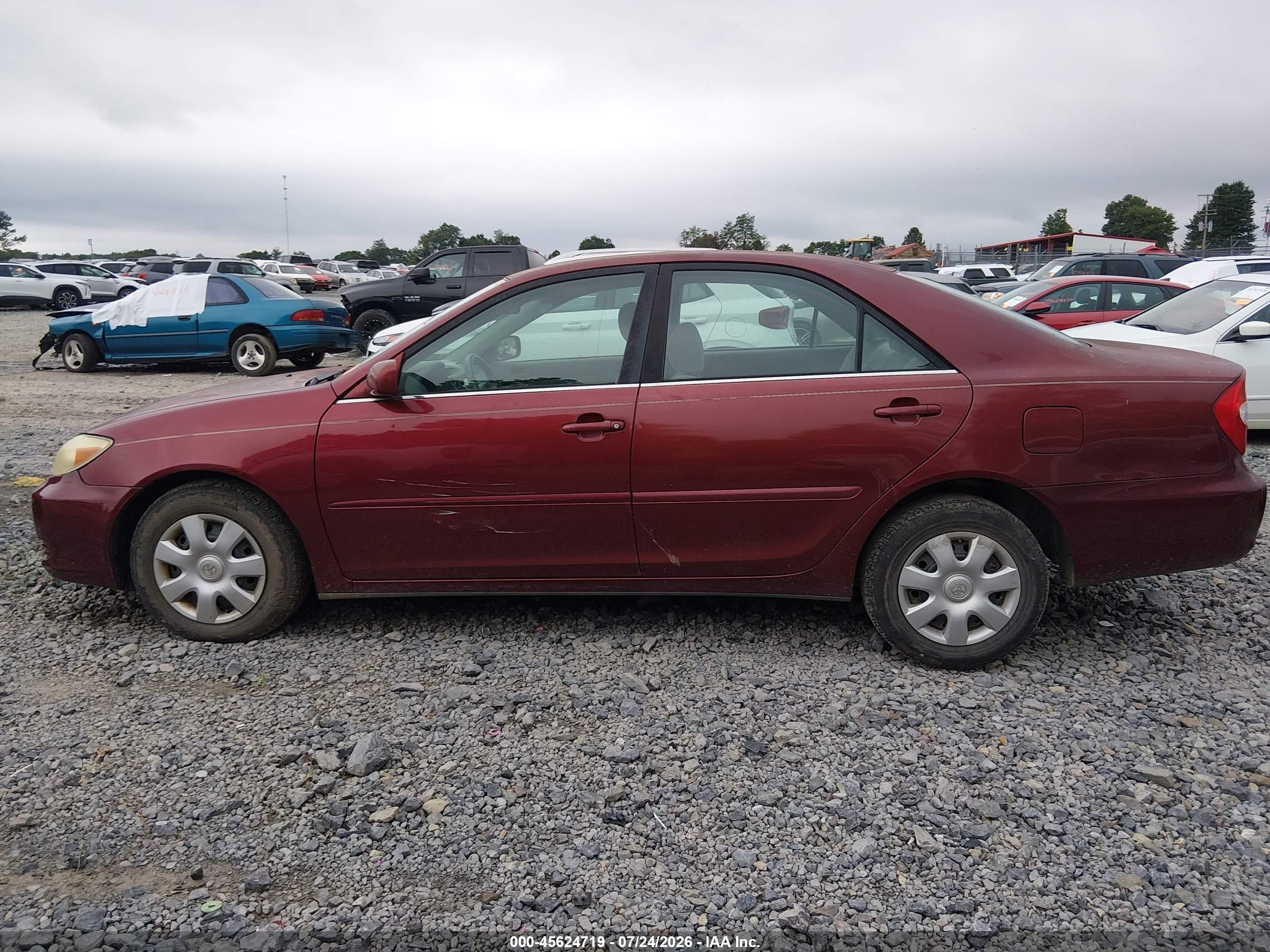2004 Toyota Camry Le Темно-бордовый vin: 4T1BE32K94U290355