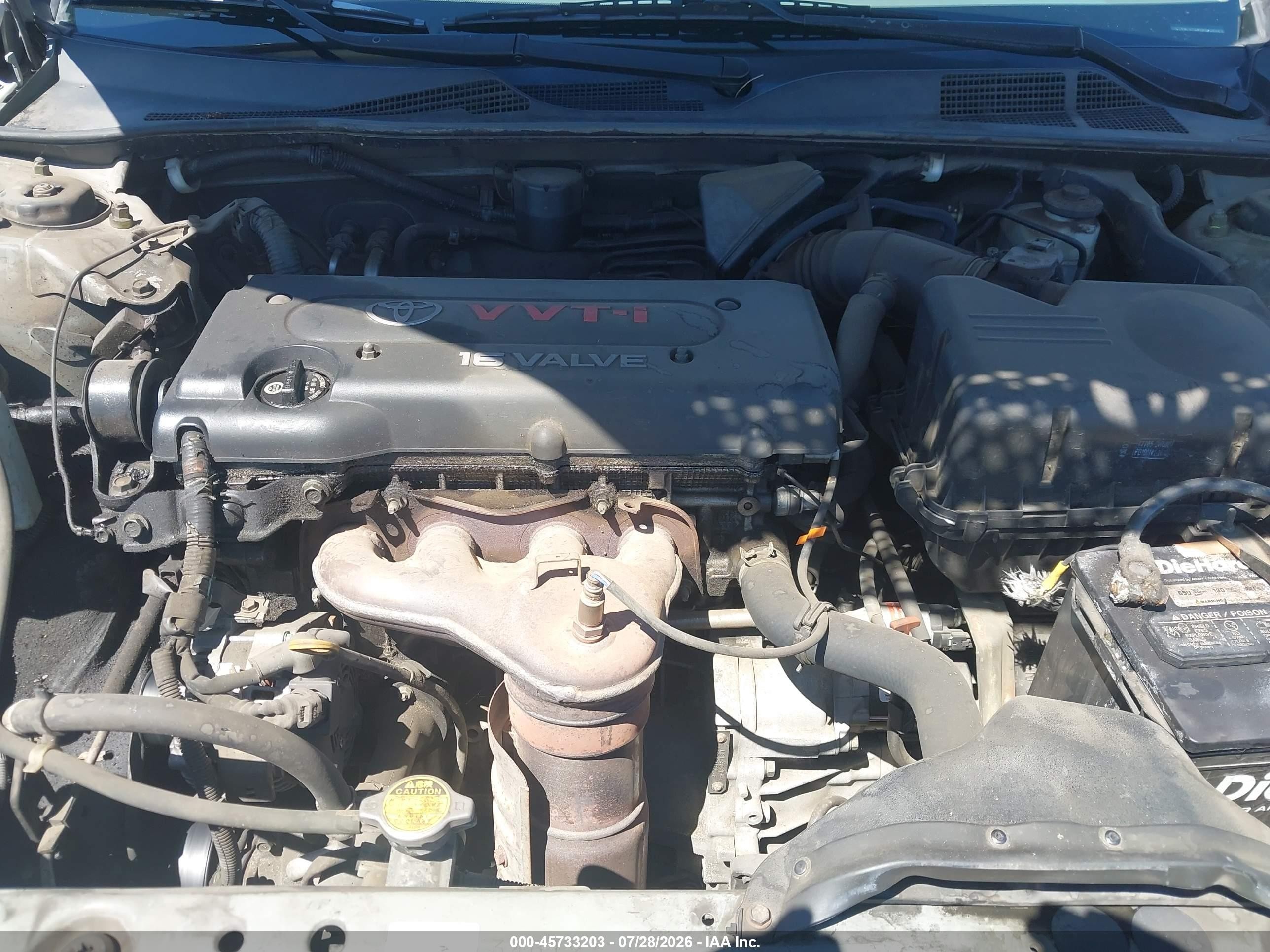 2004 Toyota Camry Le Silver vin: 4T1BE32K94U305131