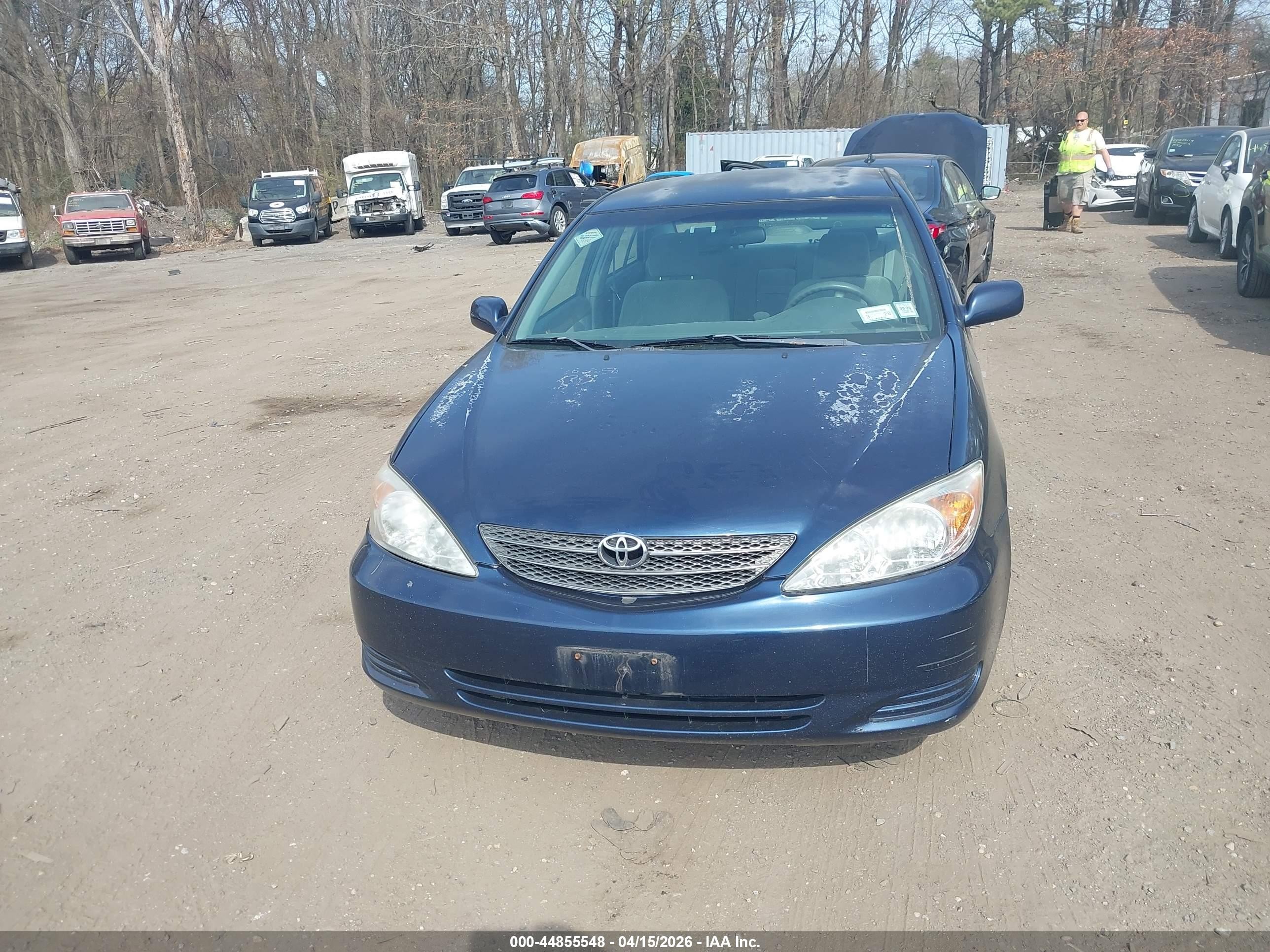 2004 Toyota Camry Le Blue vin: 4T1BE32K94U324956