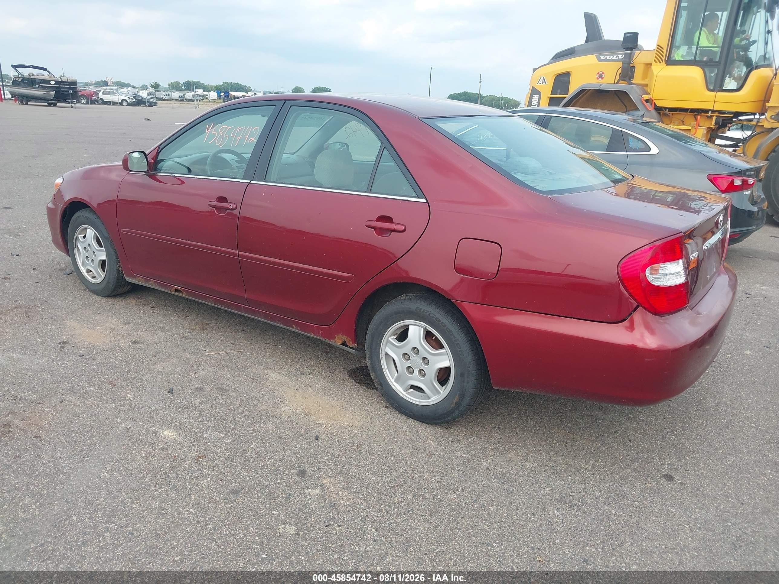 2004 Toyota Camry Le Red vin: 4T1BE32K94U326920