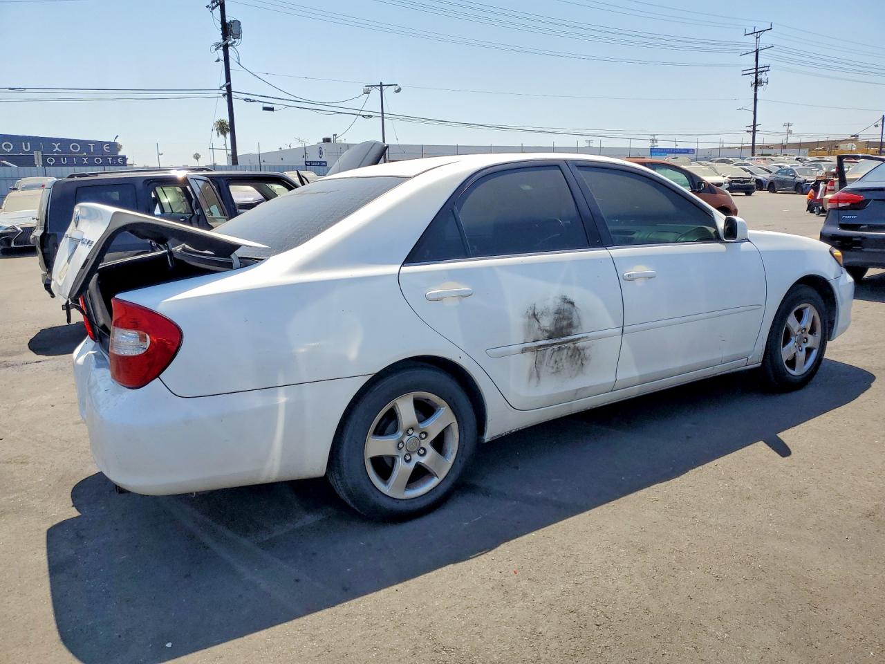 2004 Toyota Camry Le White vin: 4T1BE32K94U360775