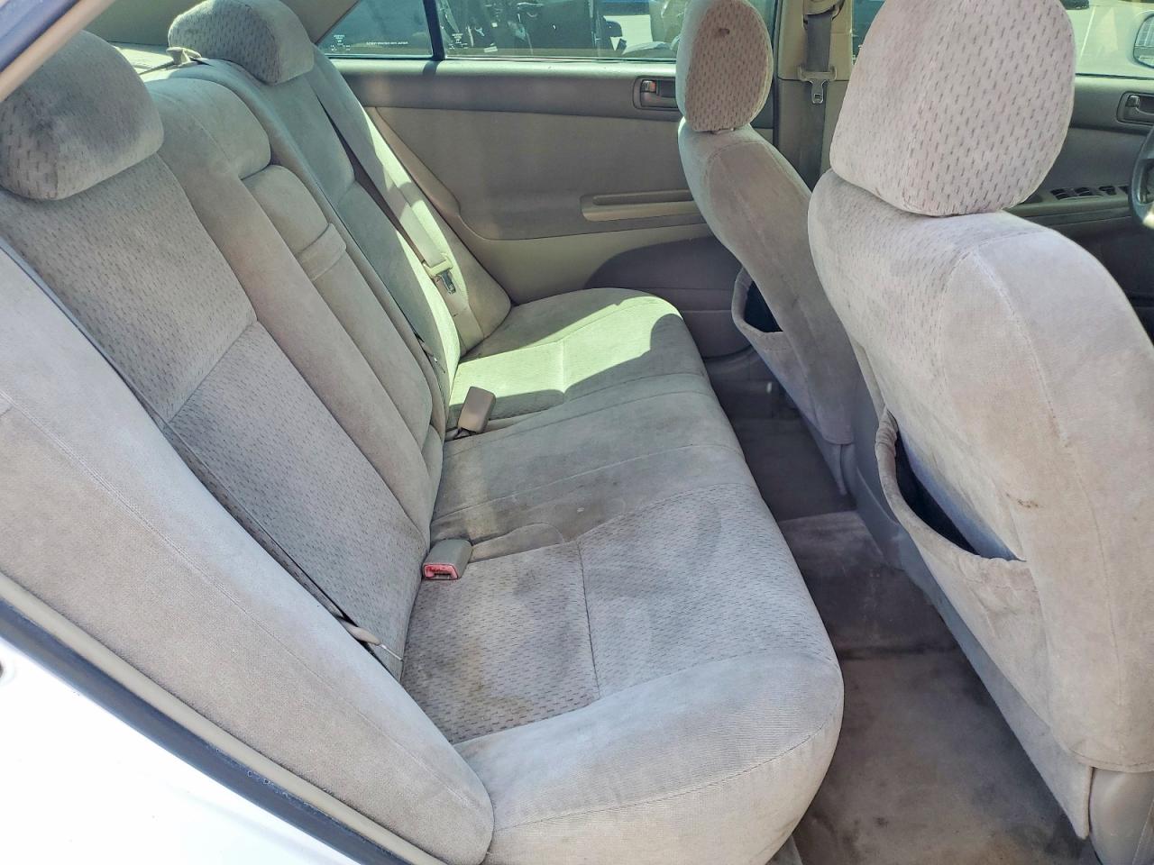 2004 Toyota Camry Le White vin: 4T1BE32K94U360775