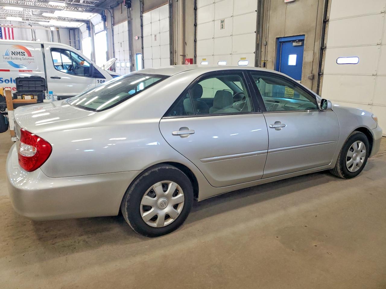 2004 Toyota Camry Le Silver vin: 4T1BE32K94U376331