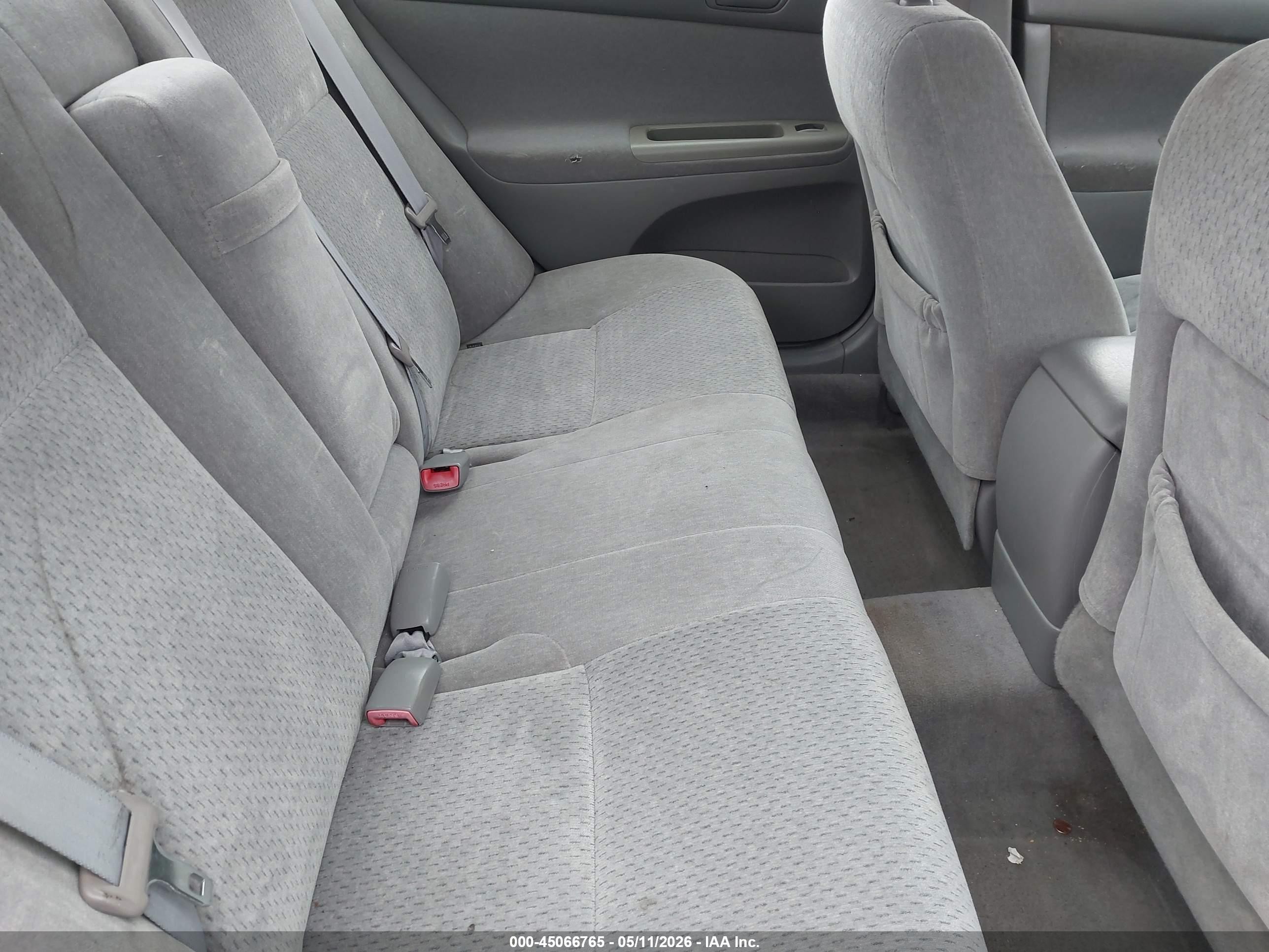 2004 Toyota Camry Le Green vin: 4T1BE32K94U376944